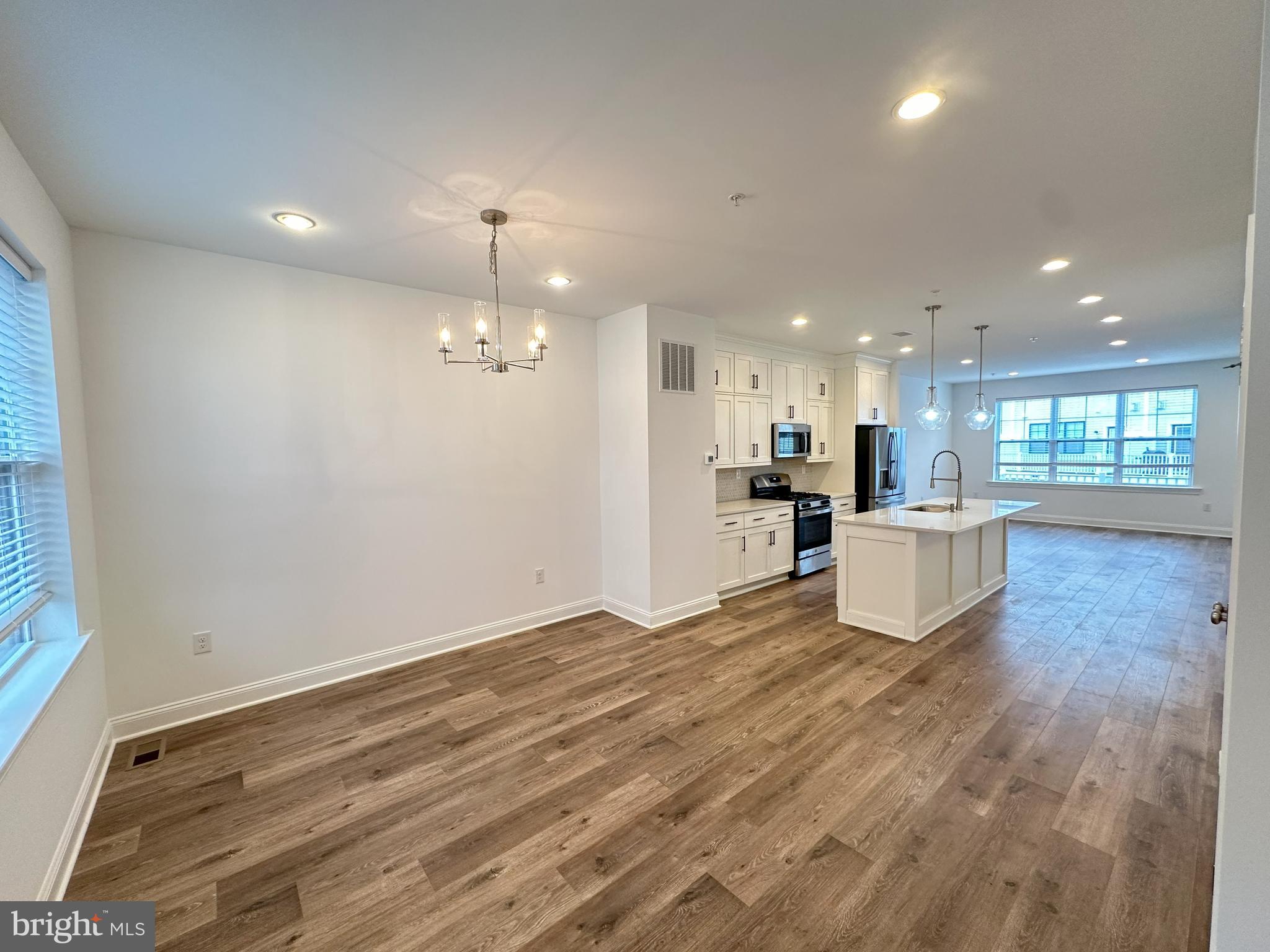311 CHESTNUT STREET