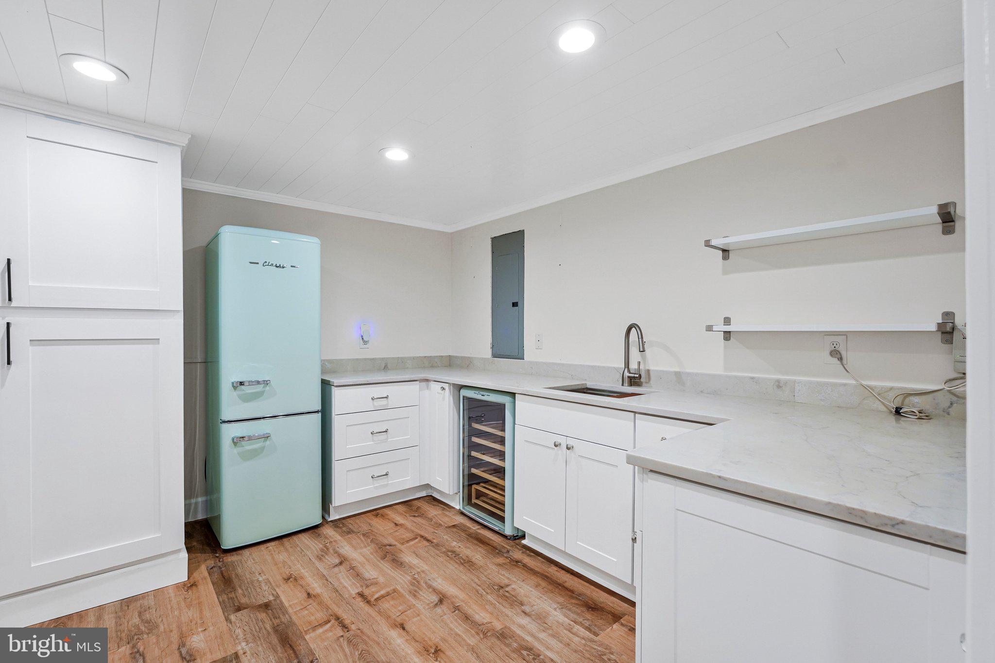 DONOVANS NINE - Residential