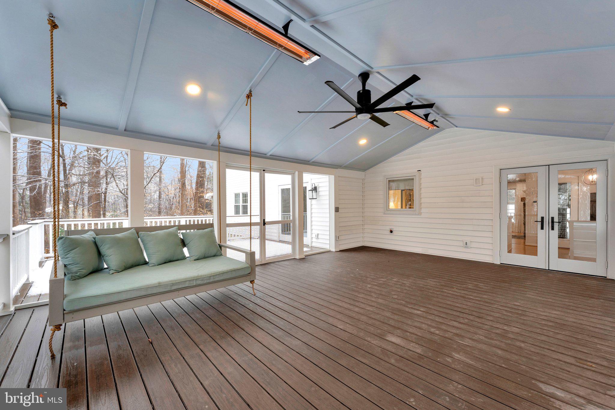 DONOVANS NINE - Residential