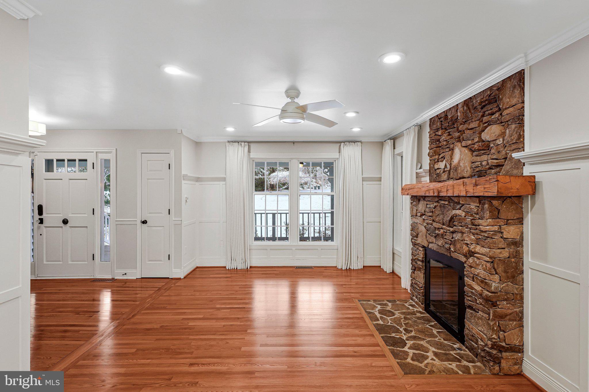 DONOVANS NINE - Residential