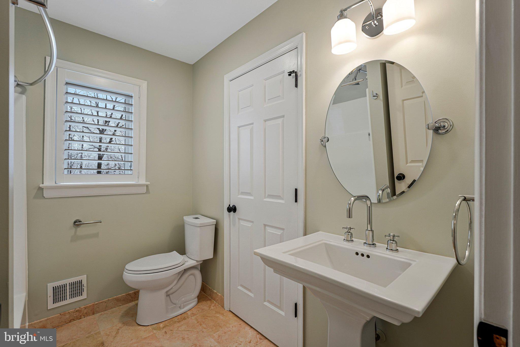 DONOVANS NINE - Residential