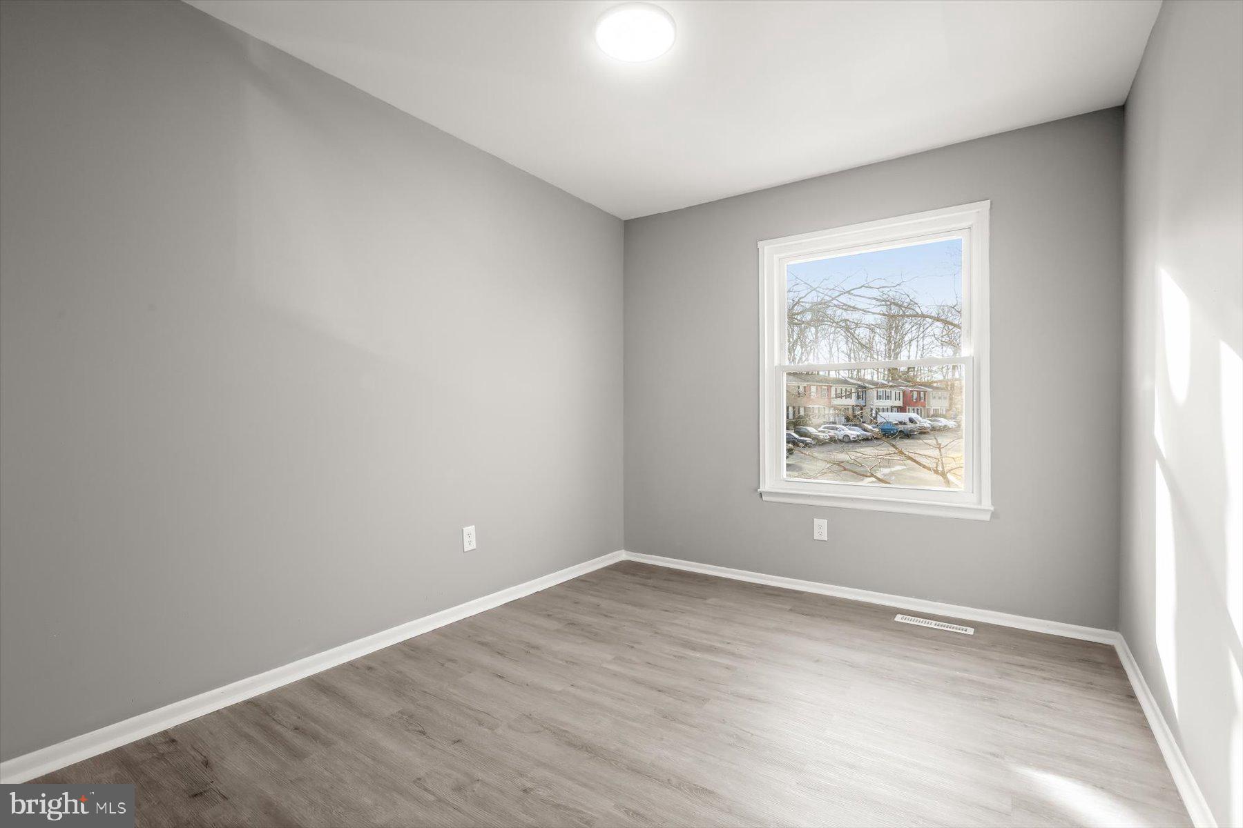 HARFORD SQUARE - Residential