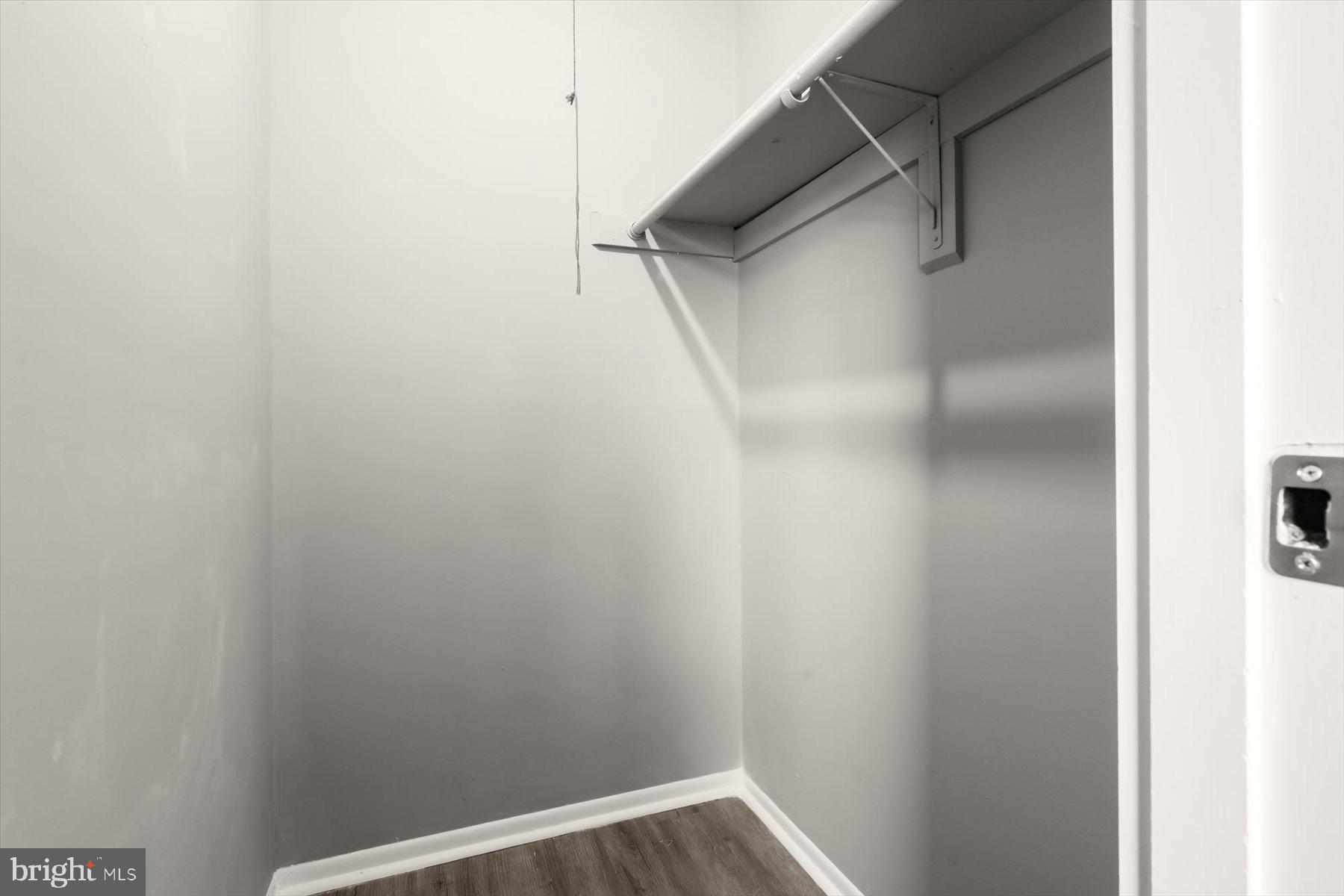 HARFORD SQUARE - Residential