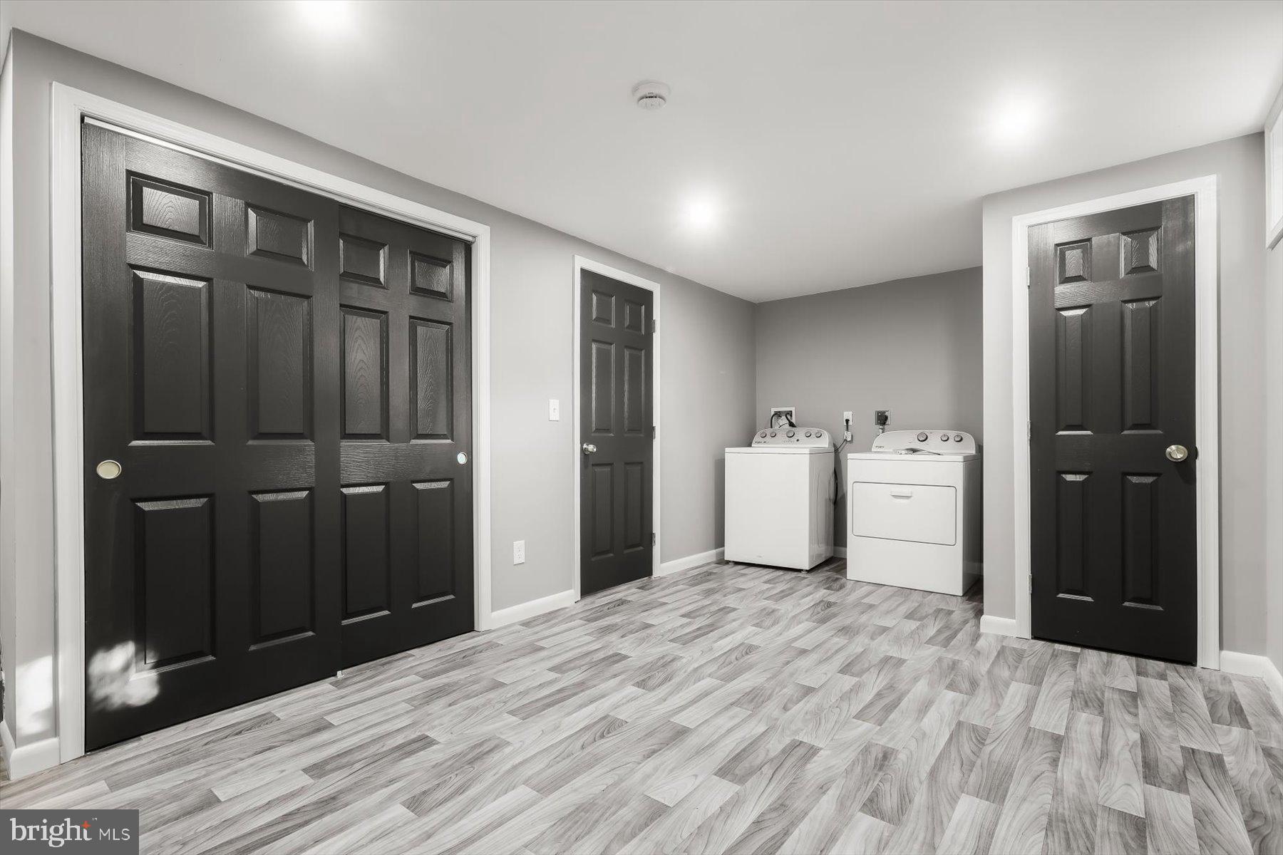 HARFORD SQUARE - Residential