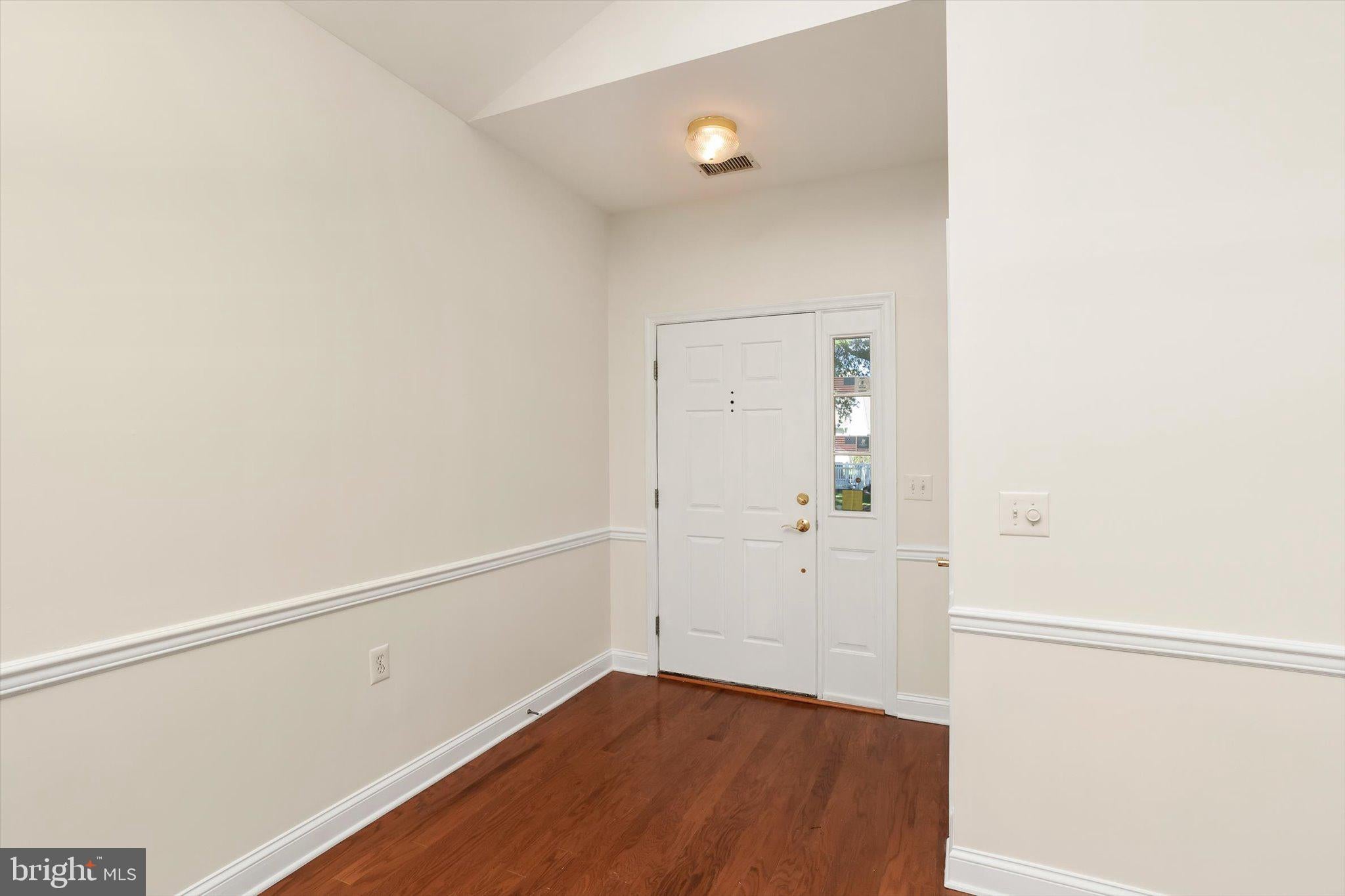 14 HUMMINGBIRD DRIVE