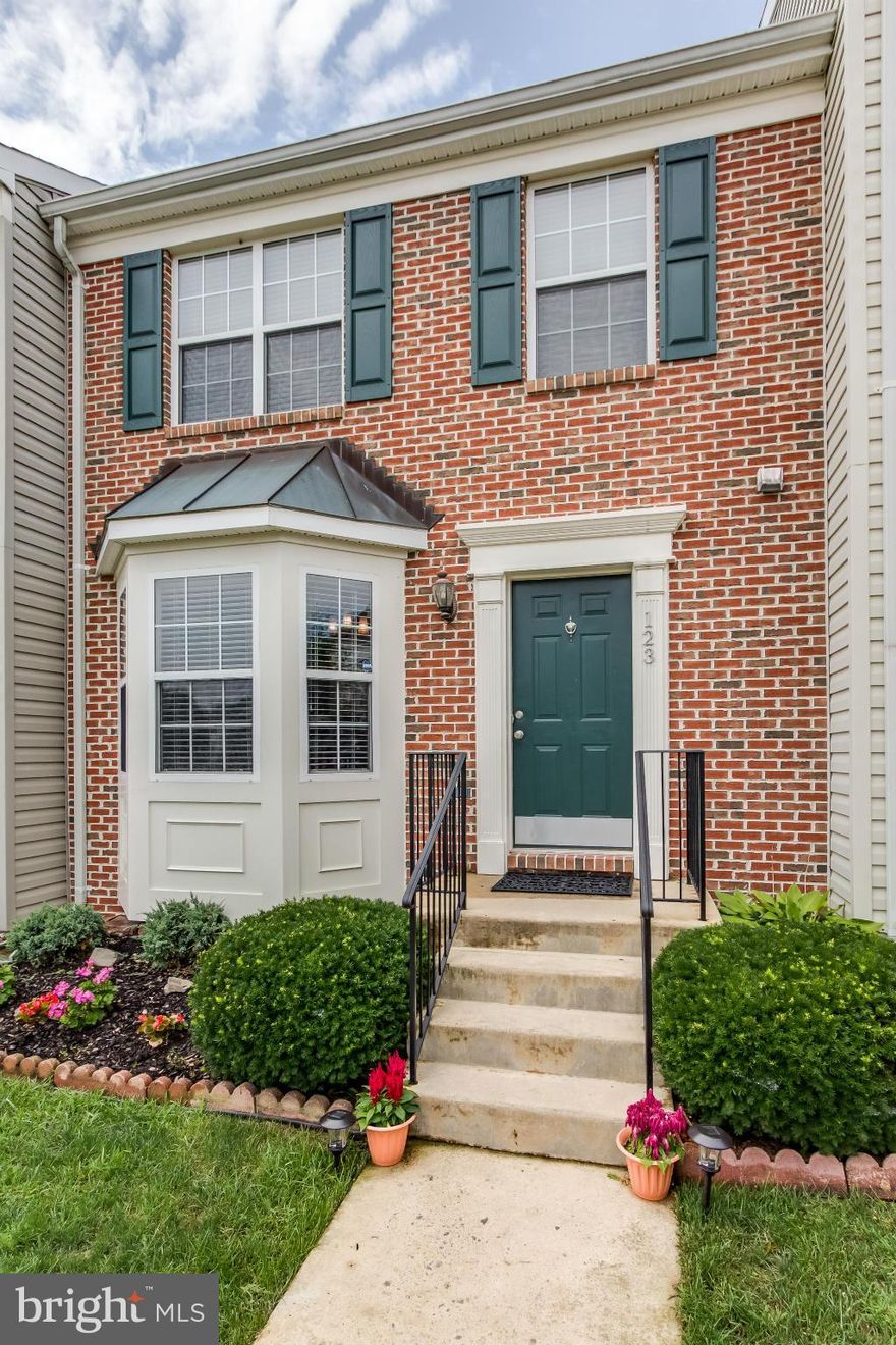 OPEN HOUSE 7/26 1PM-4PM*BEAUTIFUL TOWNHOUSE IN CONVENIENT LOCATION-CLOSE TO RT 7, DULLES GREENWAY, OUTLETS & DOWNTOWN*THREE BEDROOMS*THREE AND A HALF BATHS*NEW ROOF 2011*NEW HVAC SYSTEM 2010 (FURNACE, A/C & HEATPUMP)*STAINLESS STEEL APPLIANCES*GRANITE COUNTERTOPS*TILE KITCHEN AND BATHS*HARDWOODS THROUGHOUT*BASEMENT FULL BATH RECENTLY REMODELED*FENCED REAR YARD*PAVERSTONE PATIO*