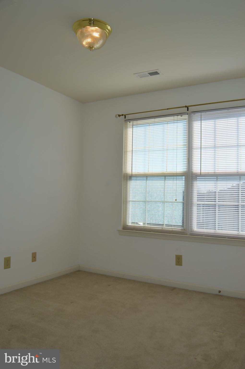 SALEM FIELDS - Residential Lease