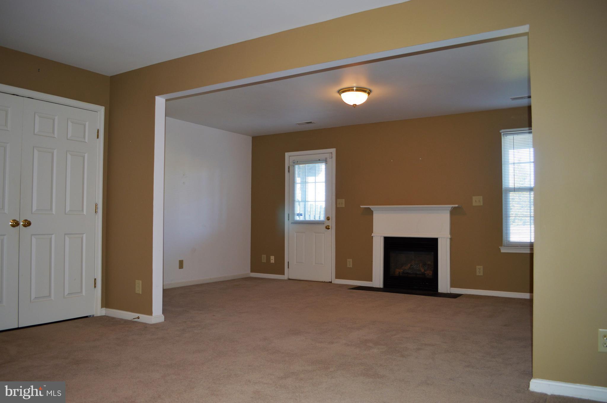 SALEM FIELDS - Residential Lease