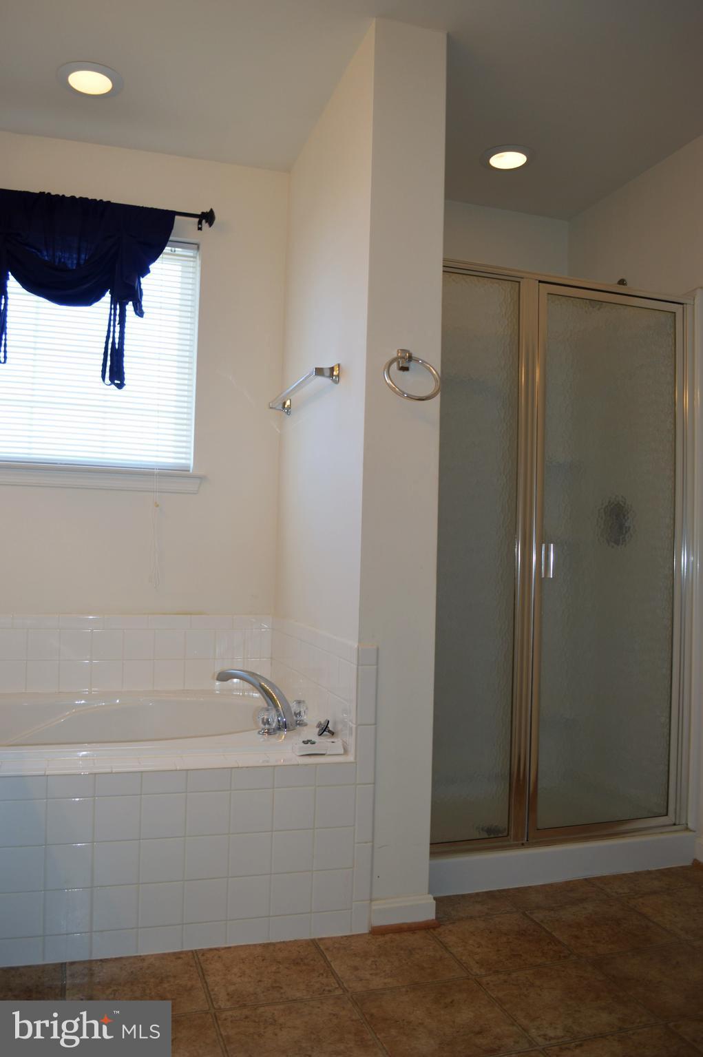 SALEM FIELDS - Residential Lease