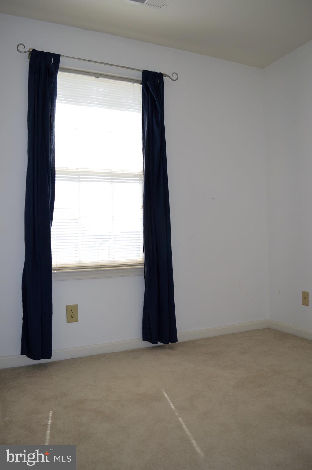 SALEM FIELDS - Residential Lease