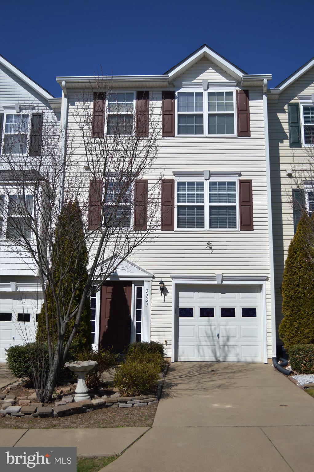 SALEM FIELDS - Residential Lease