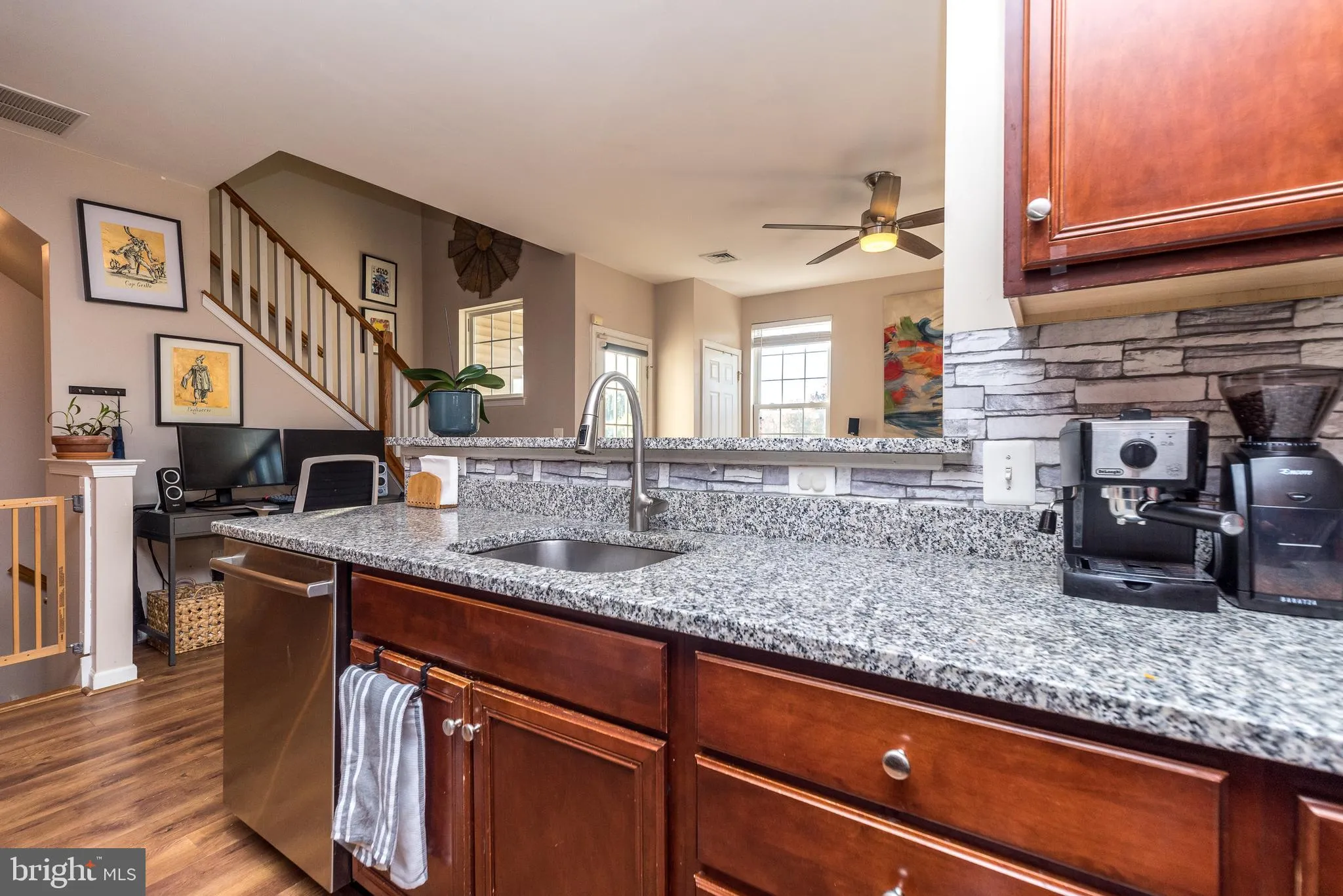 Philadelphia, Pennsylvania 19121, United States, 3 Bedrooms Bedrooms, ,3 BathroomsBathrooms,Residential,Contingent,29912