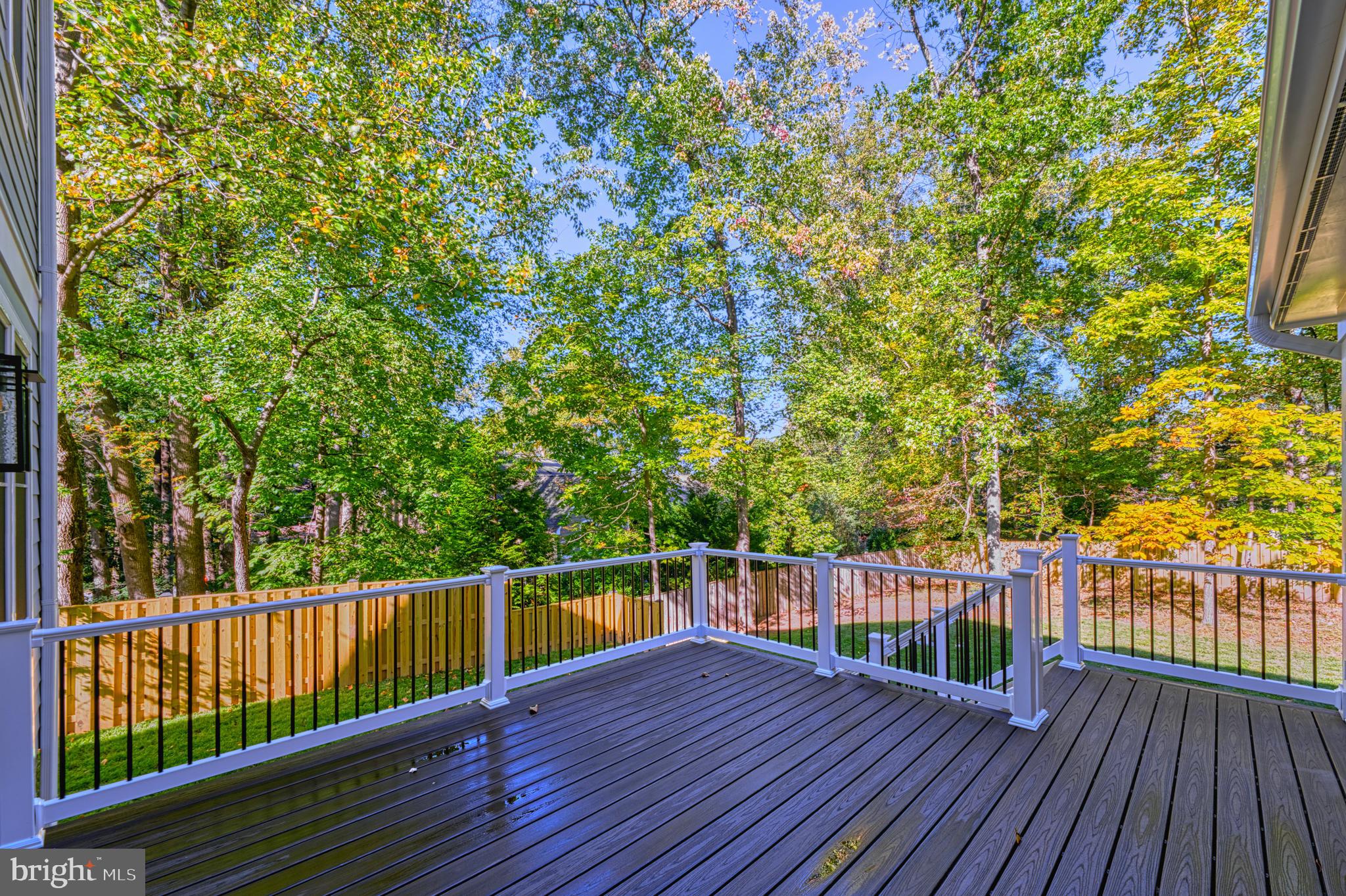 VICTORIA WOODS - Residential