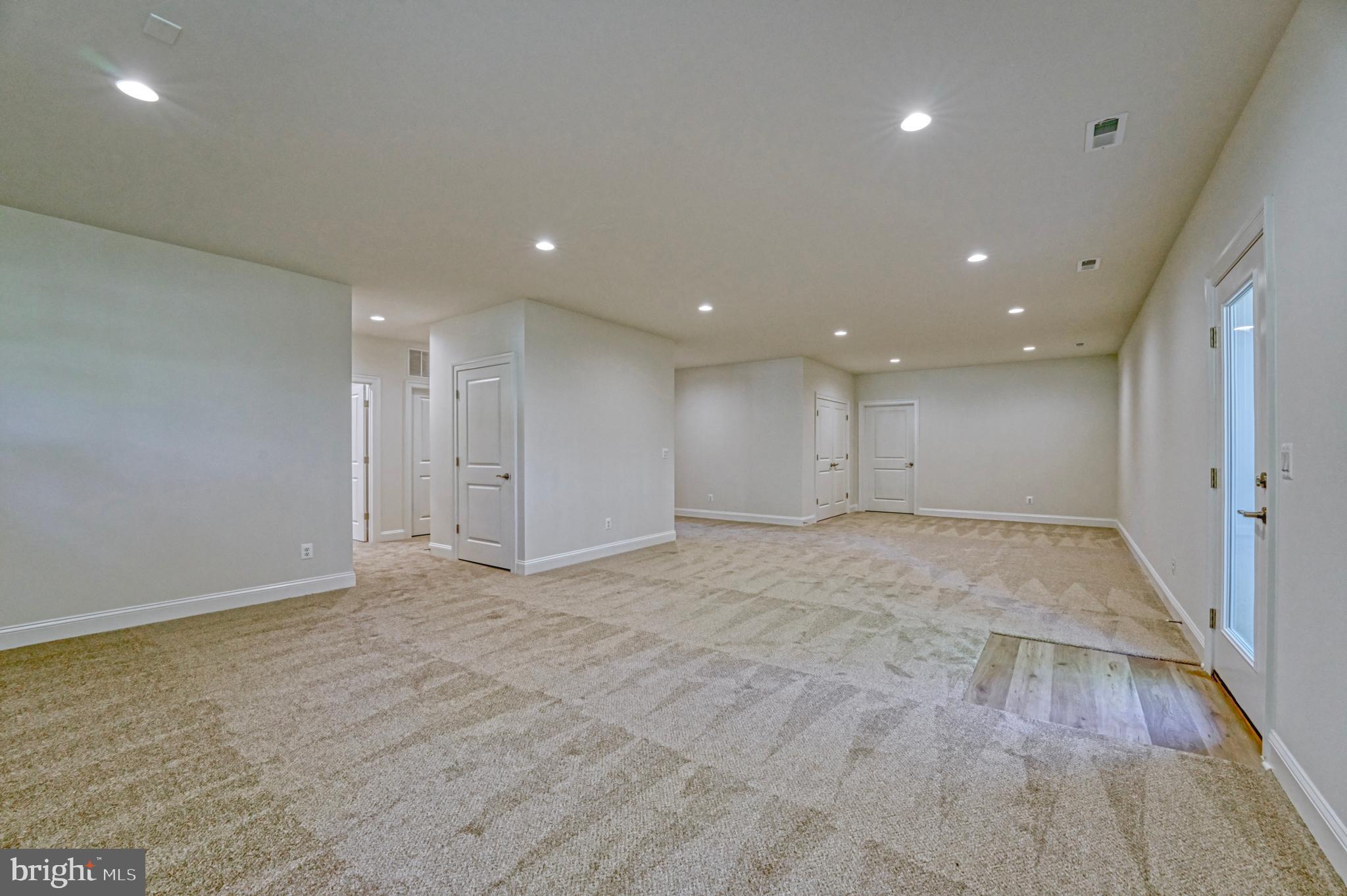 VICTORIA WOODS - Residential