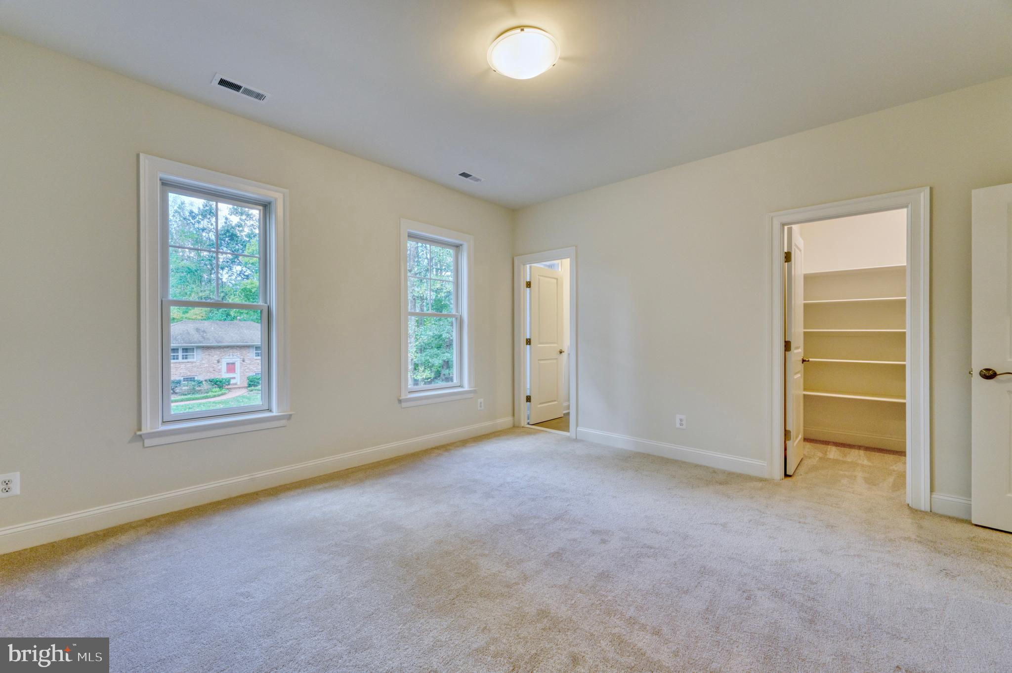 VICTORIA WOODS - Residential