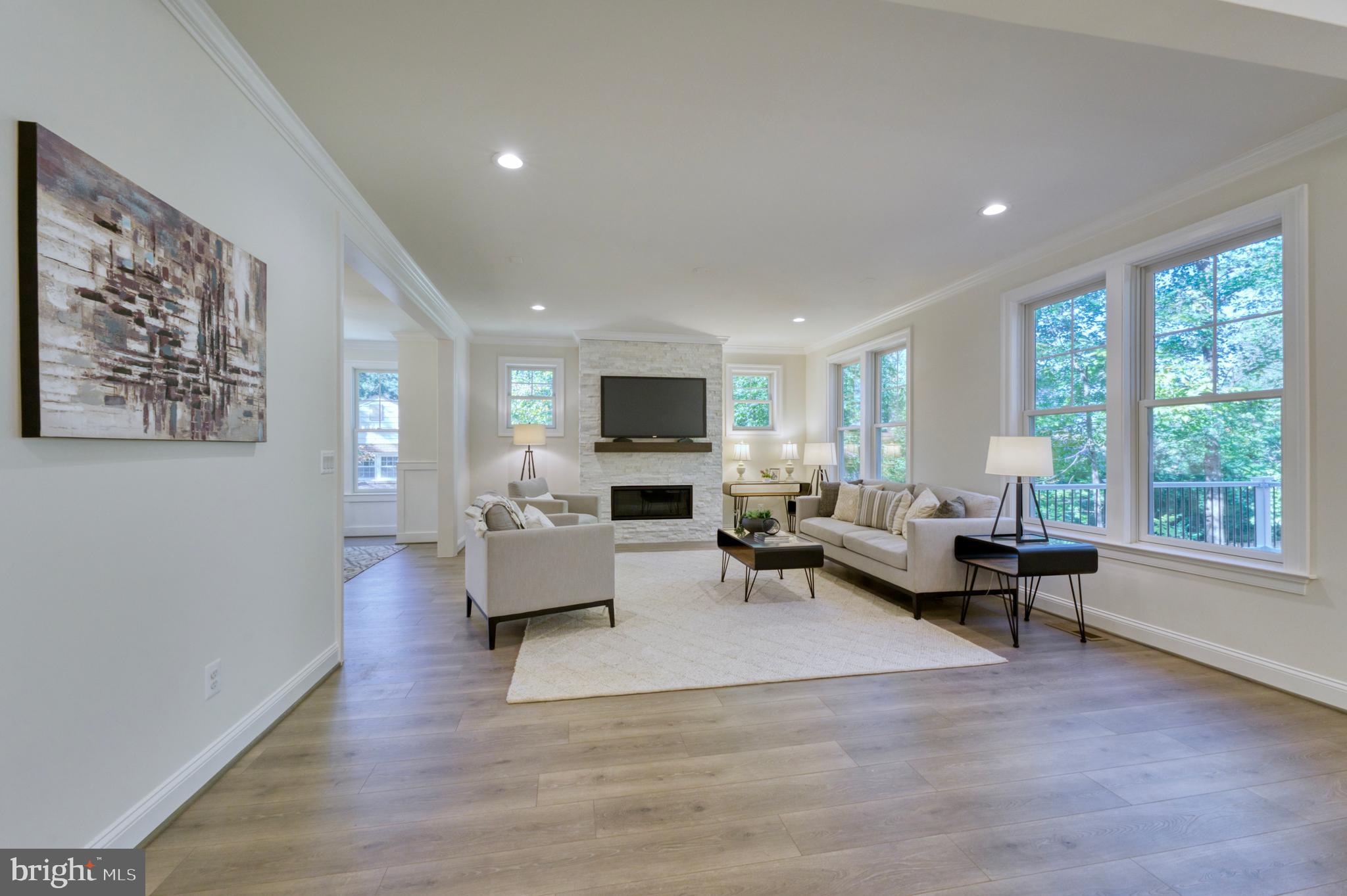 VICTORIA WOODS - Residential