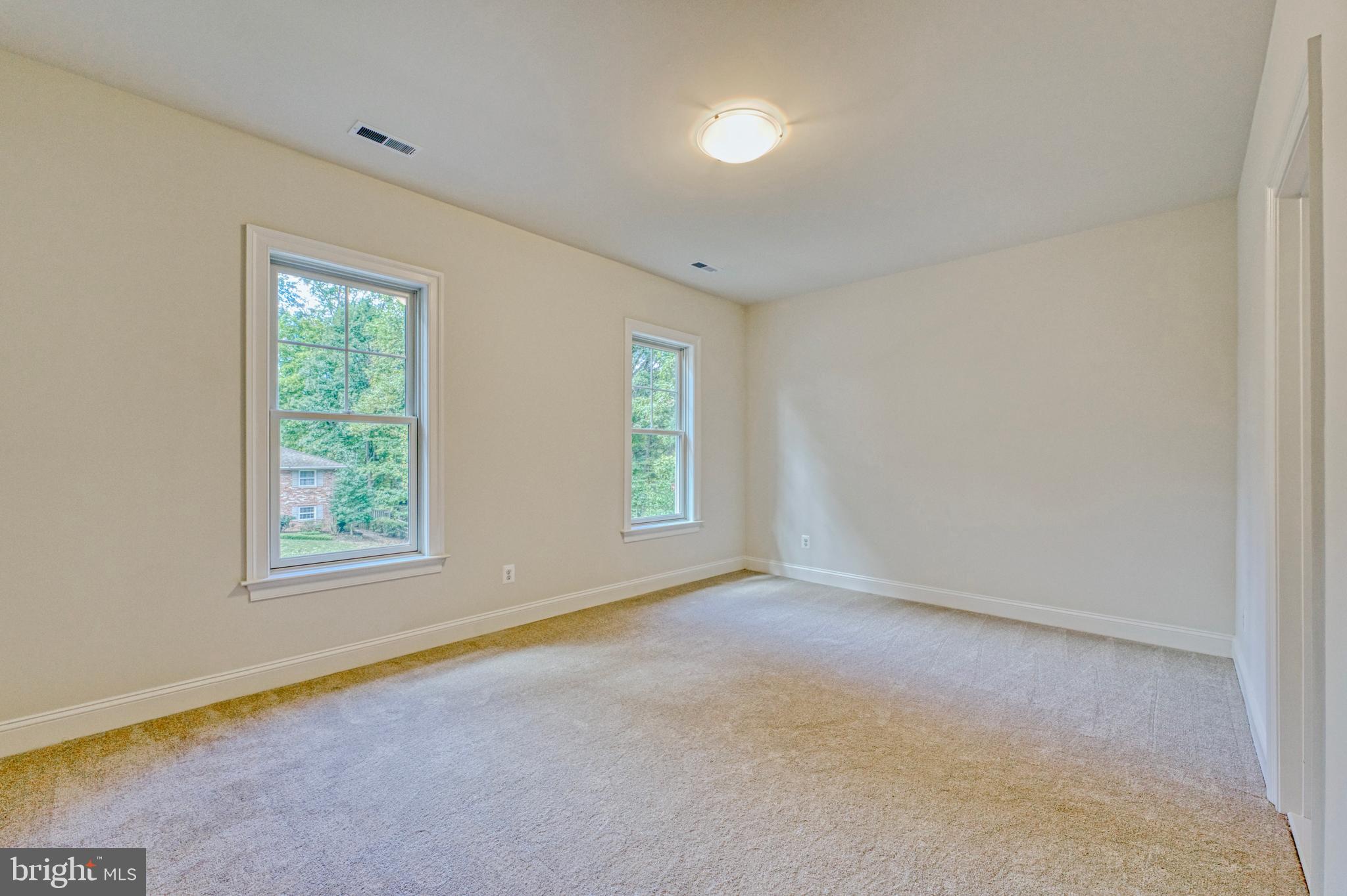 VICTORIA WOODS - Residential