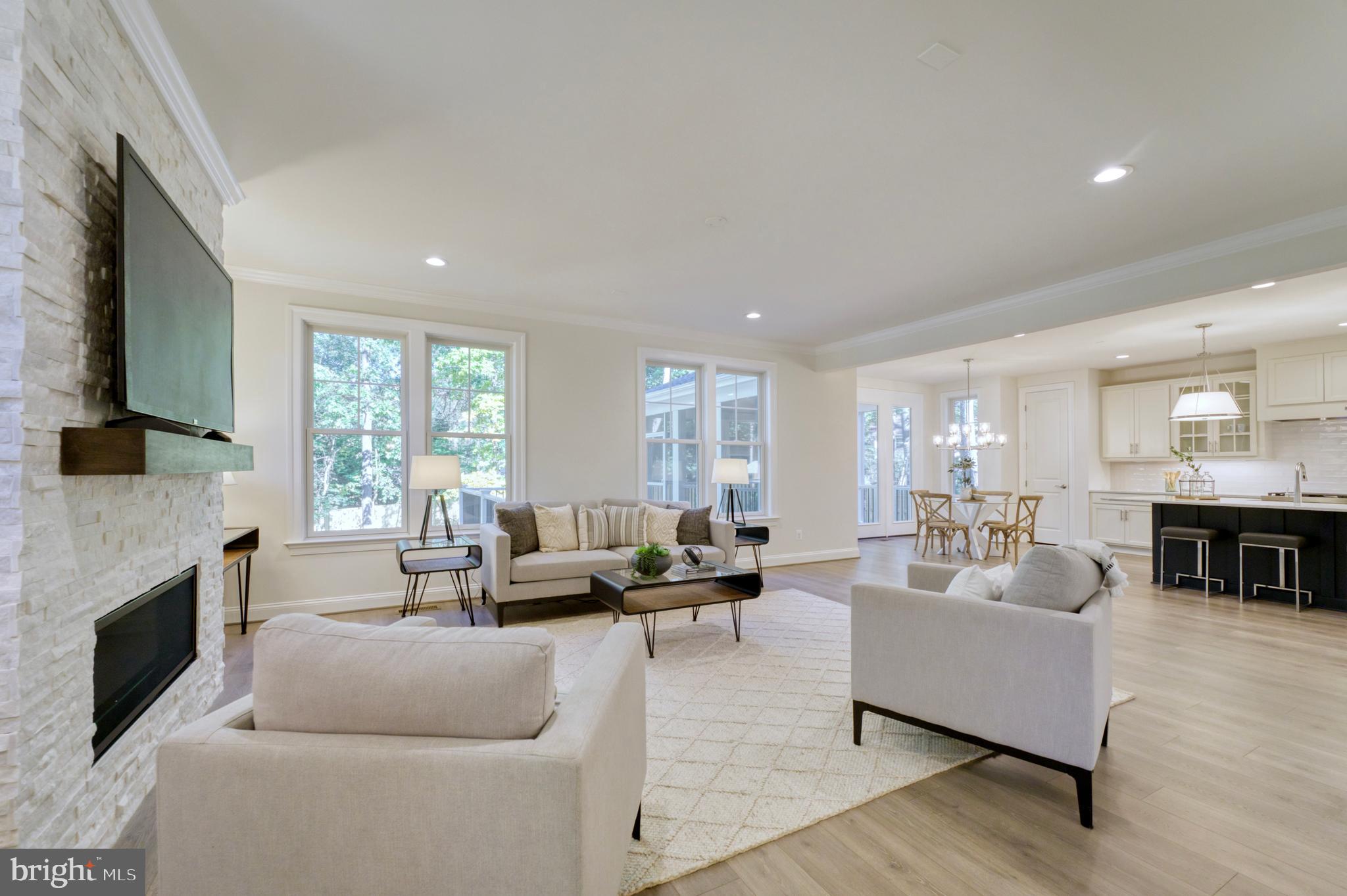 VICTORIA WOODS - Residential