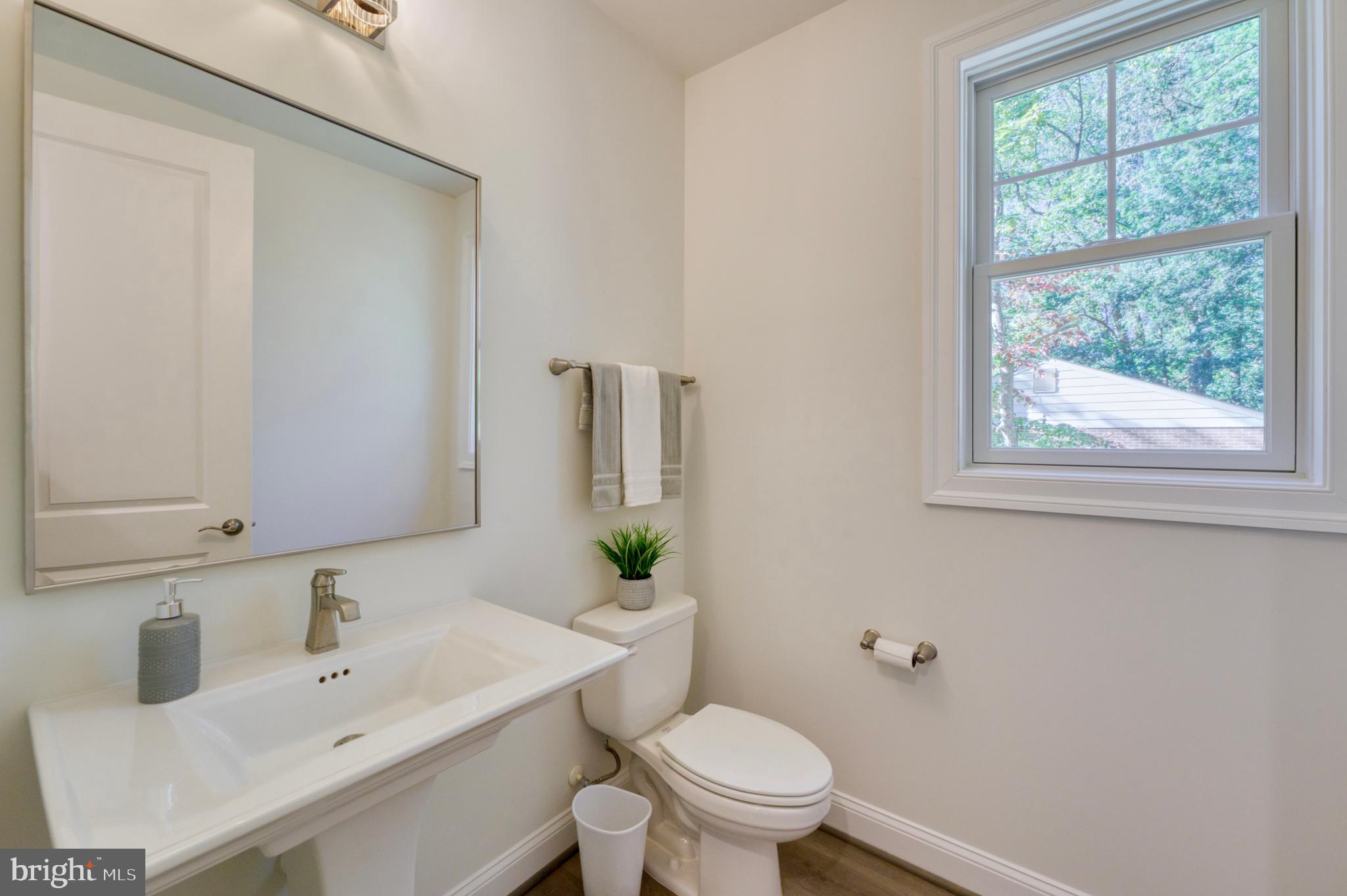 VICTORIA WOODS - Residential