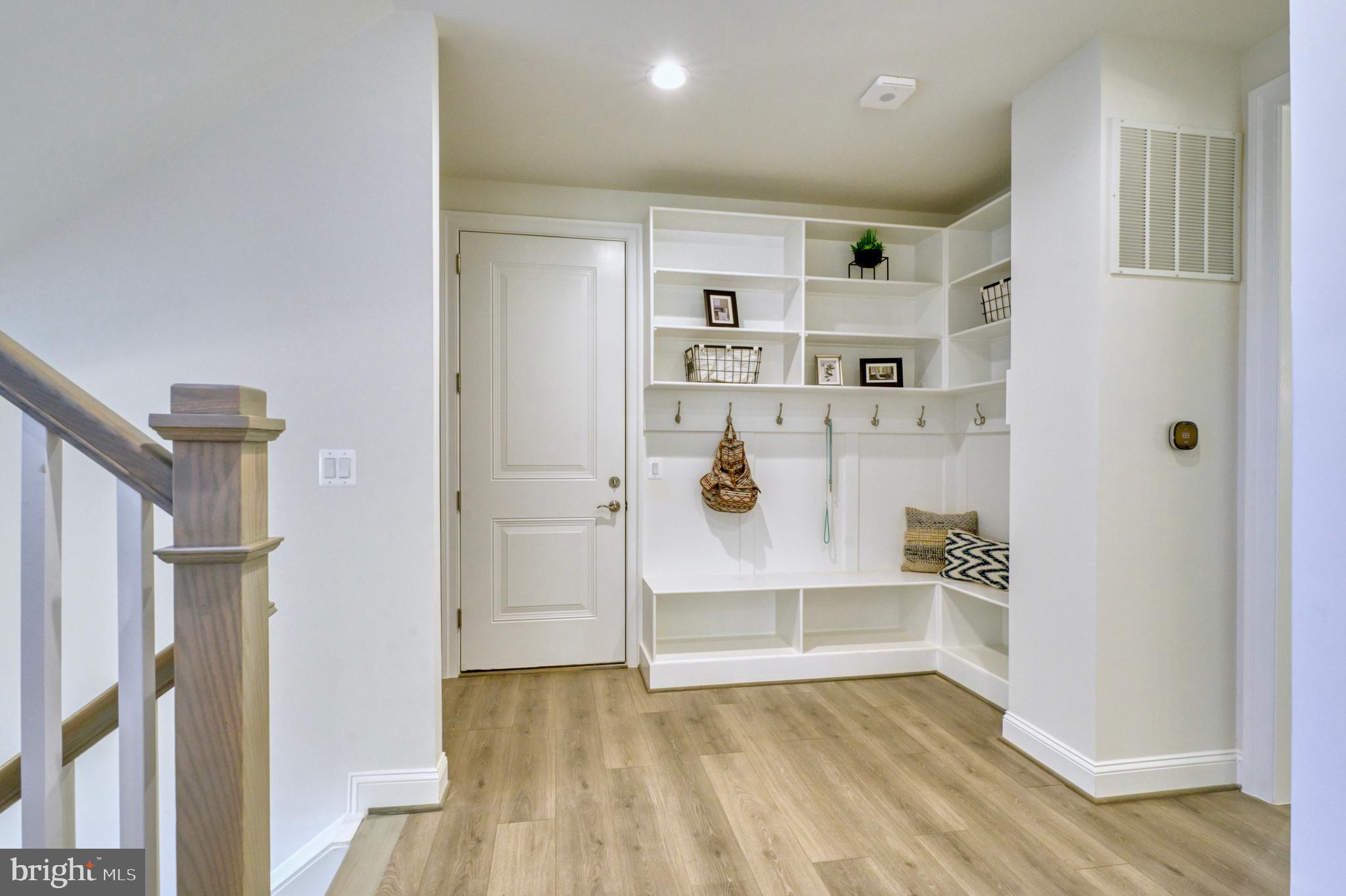 VICTORIA WOODS - Residential