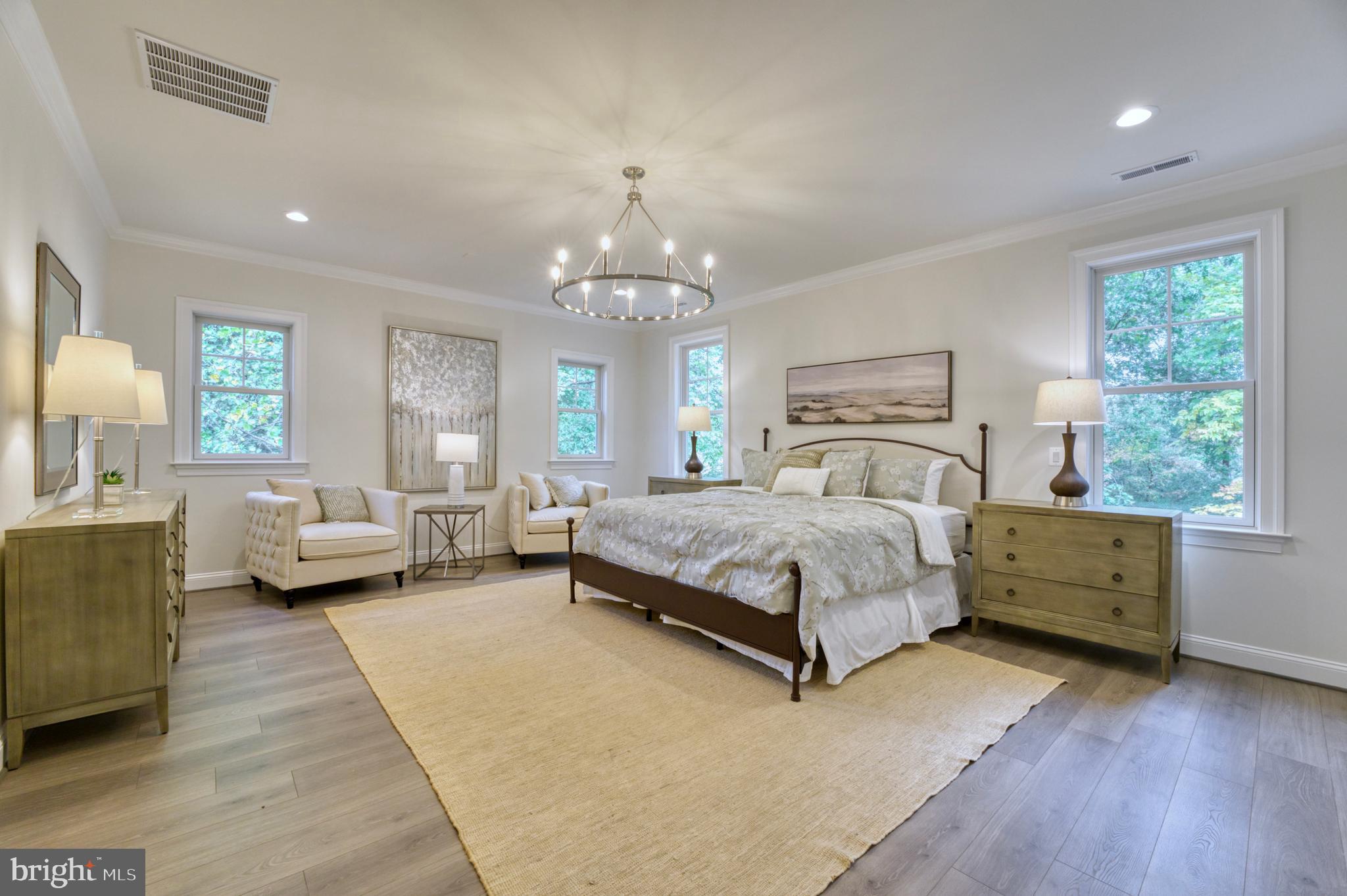 VICTORIA WOODS - Residential