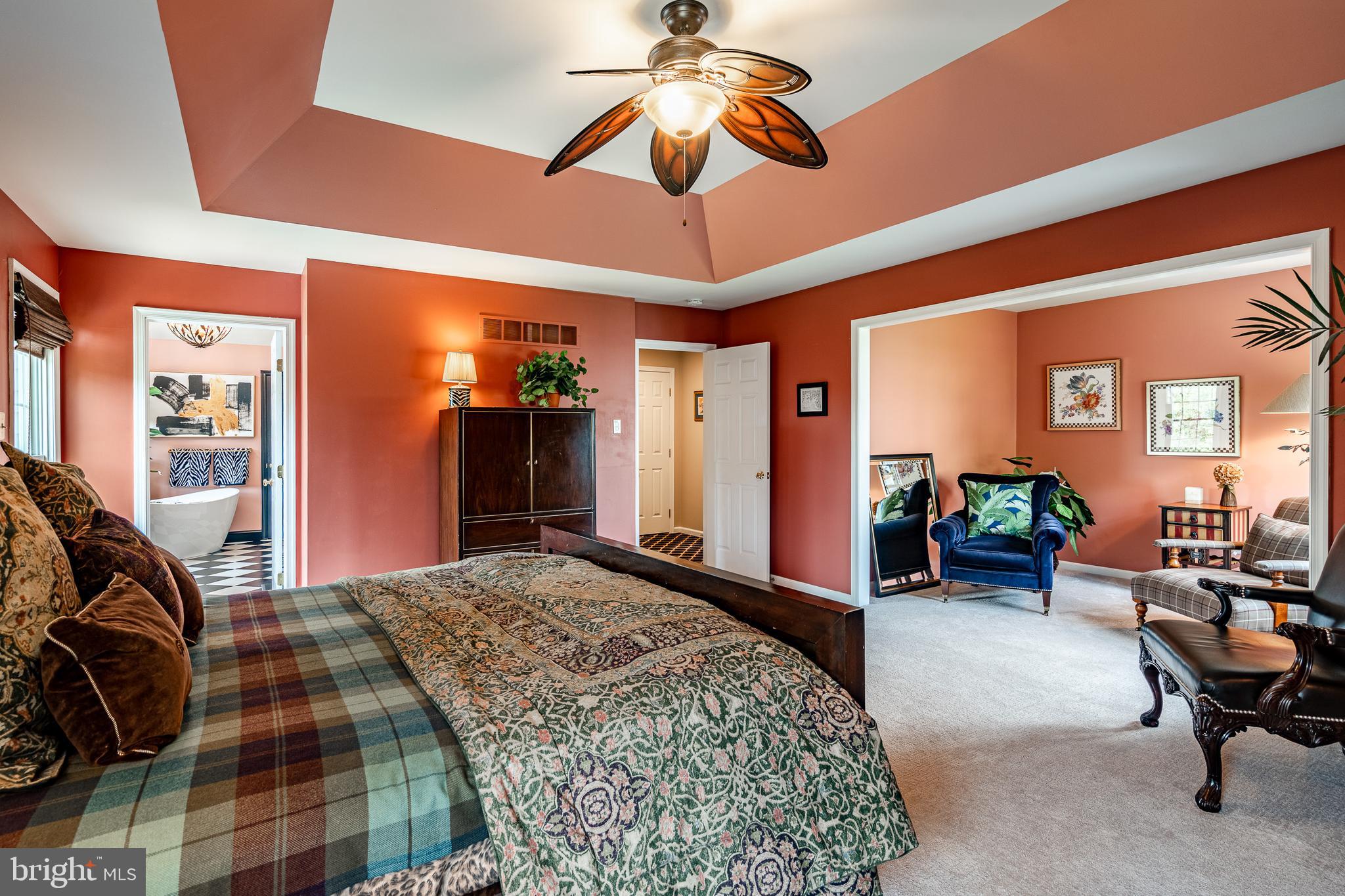 NOBLE OAKS - Residential