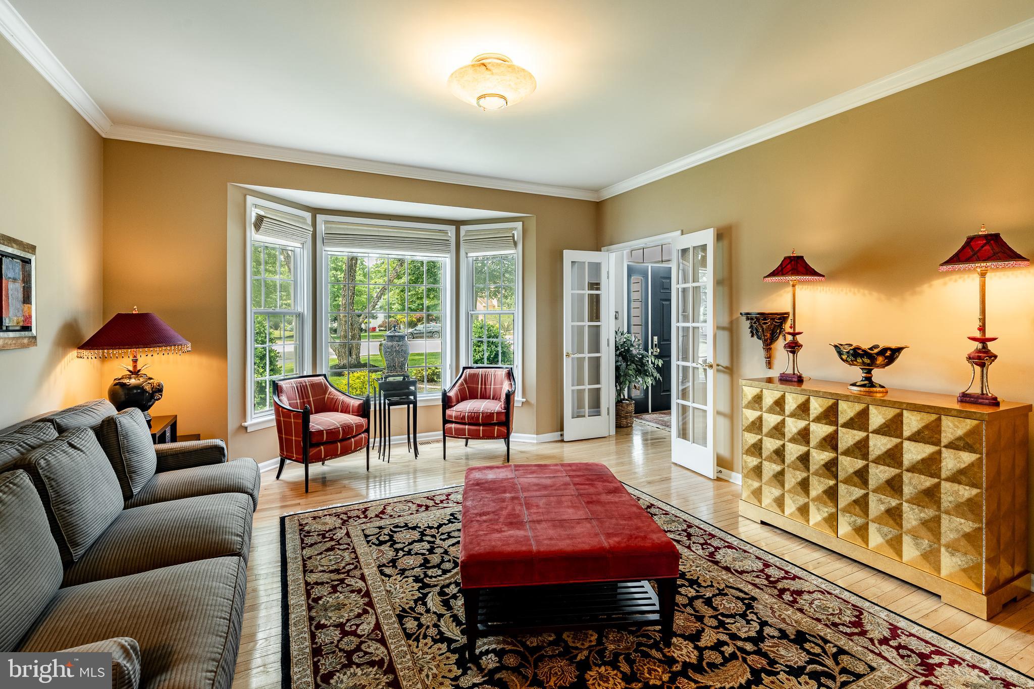 NOBLE OAKS - Residential