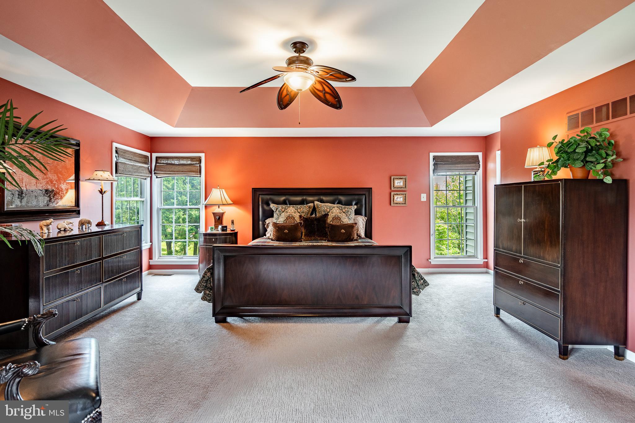 NOBLE OAKS - Residential