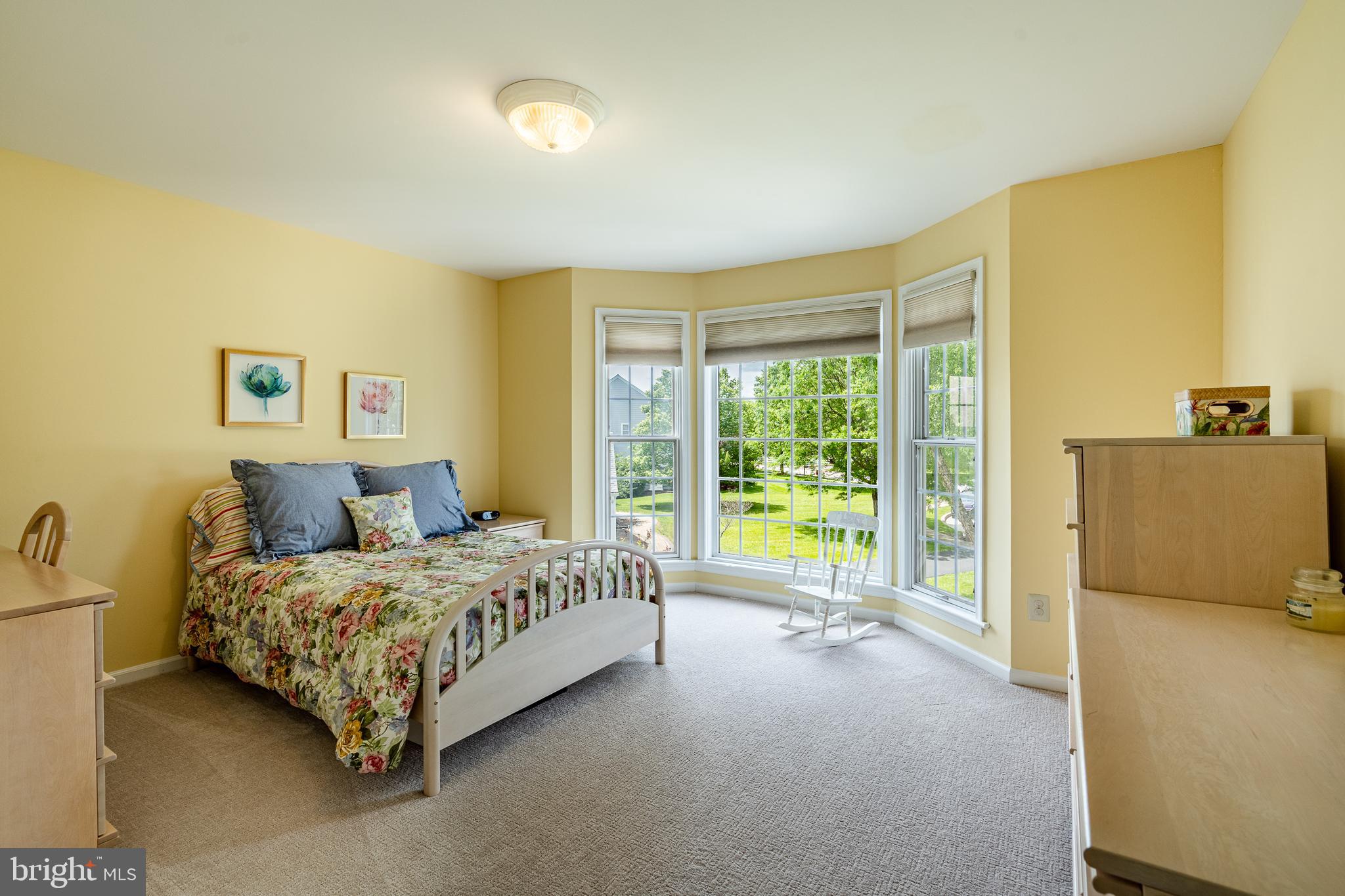 NOBLE OAKS - Residential