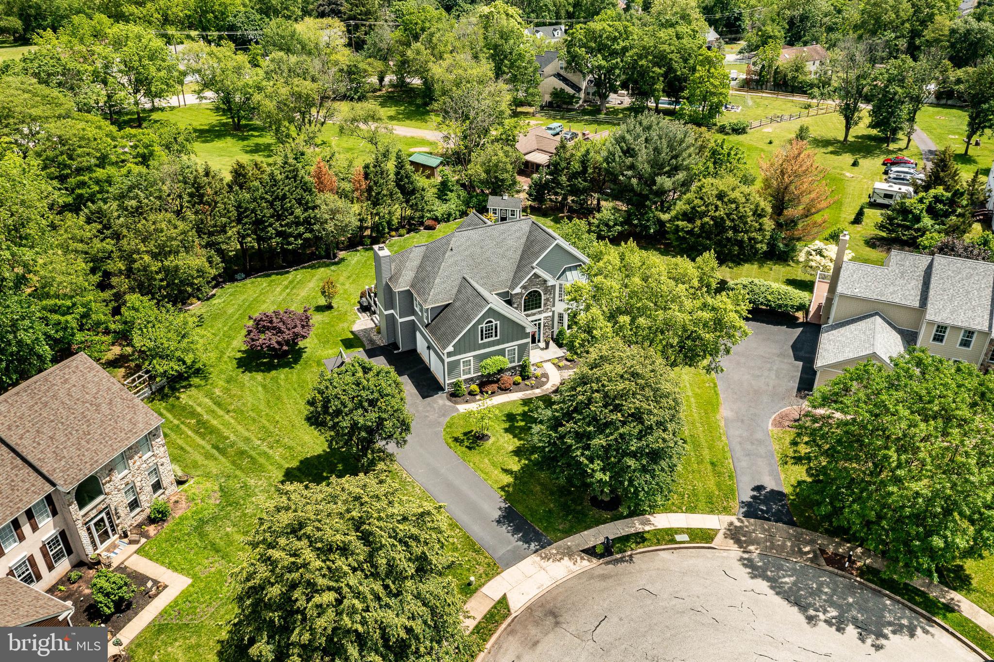 NOBLE OAKS - Residential