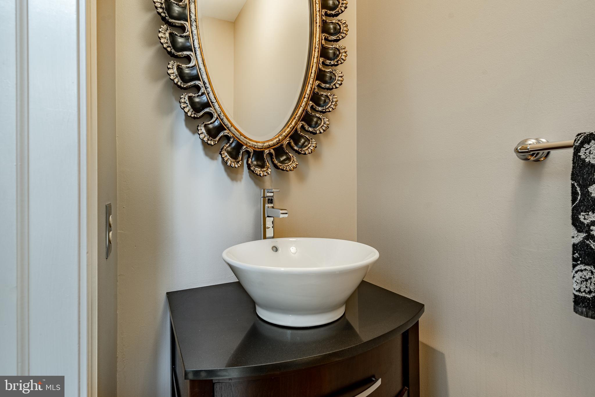 NOBLE OAKS - Residential