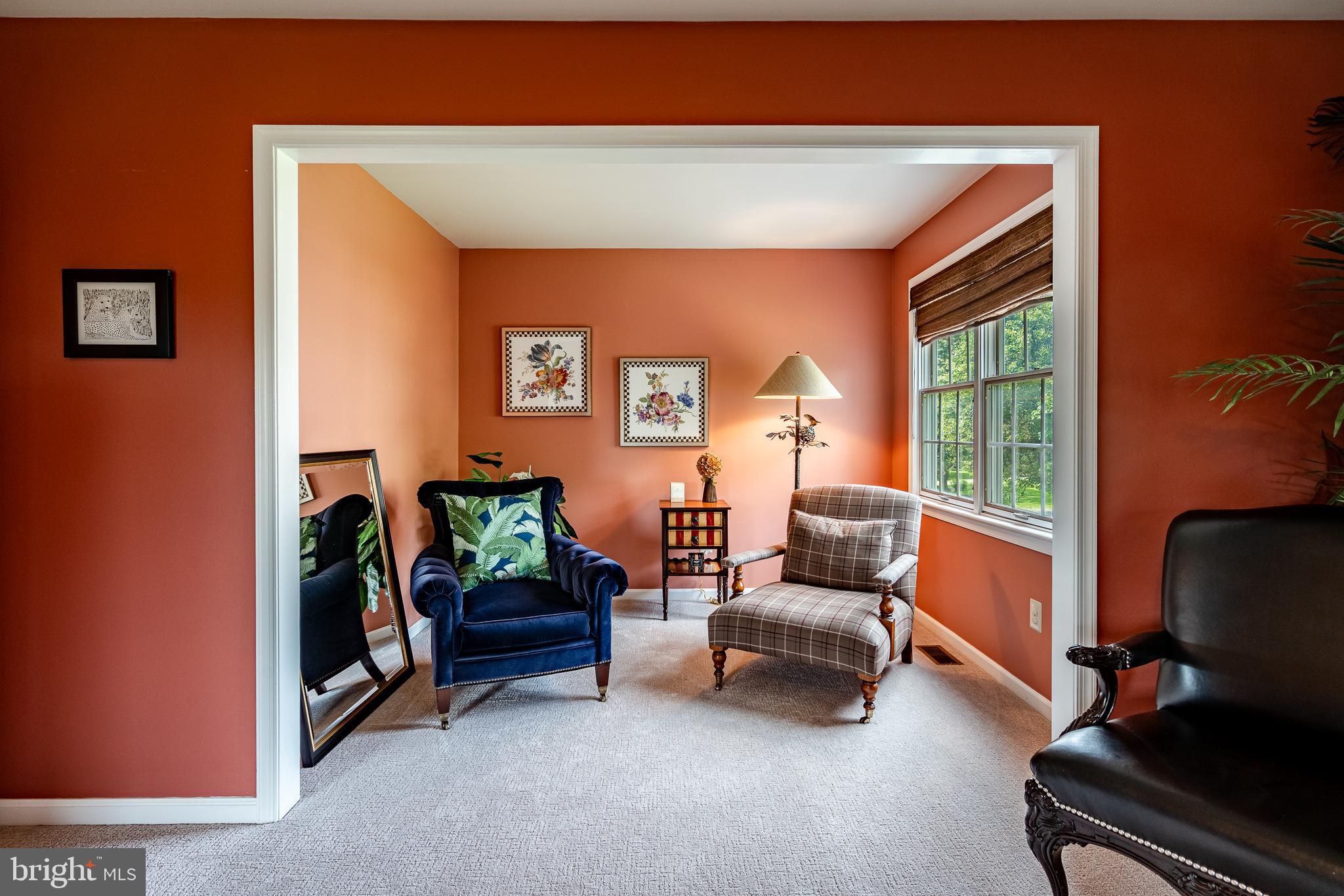 NOBLE OAKS - Residential