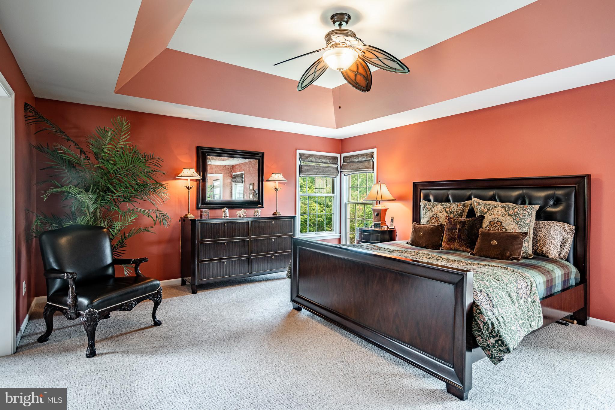 NOBLE OAKS - Residential