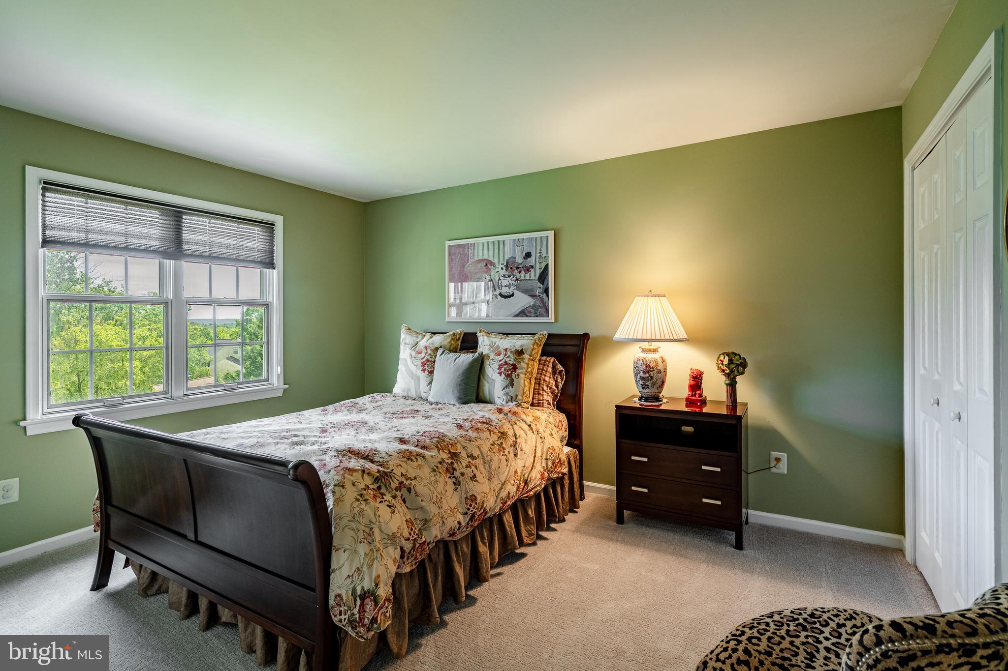 NOBLE OAKS - Residential