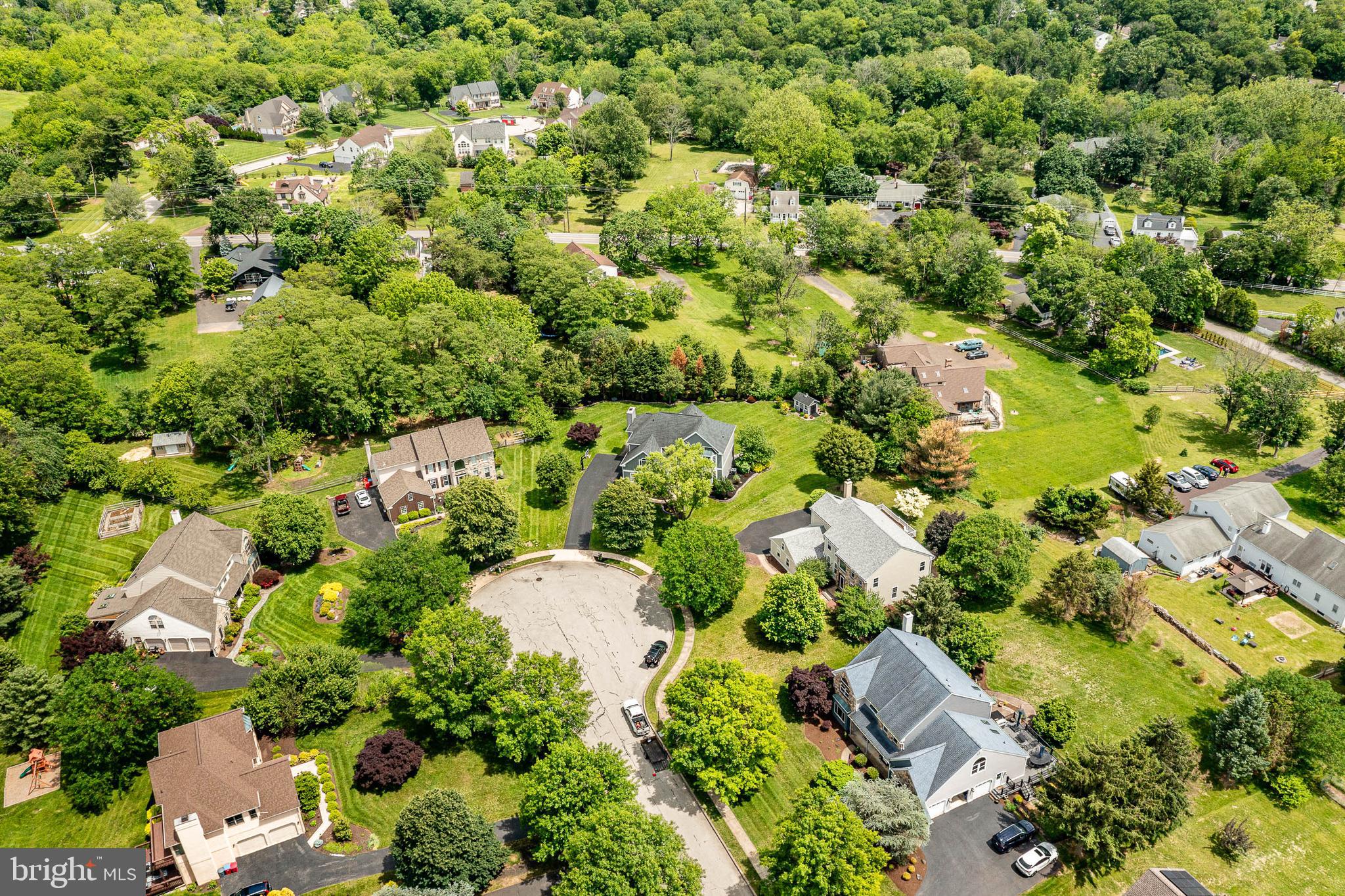 NOBLE OAKS - Residential