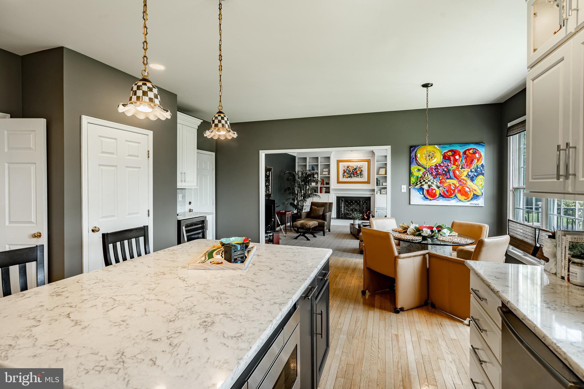 NOBLE OAKS - Residential