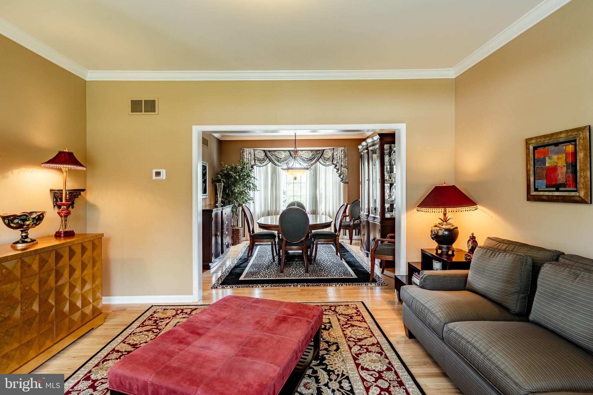 NOBLE OAKS - Residential