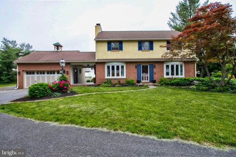 Photo of 148 Sunny Slope Lane, MANHEIM, PA 17545 (MLS # PALA2070388)
