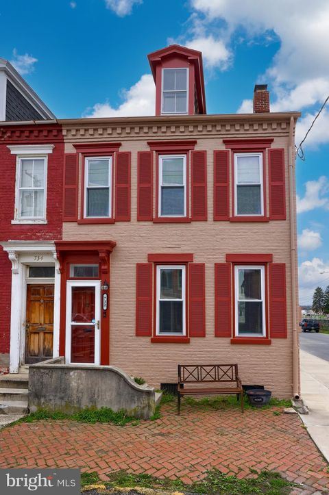 Photo of 732 LOCUST ST, COLUMBIA, PA 17512 (MLS # PALA2033372)
