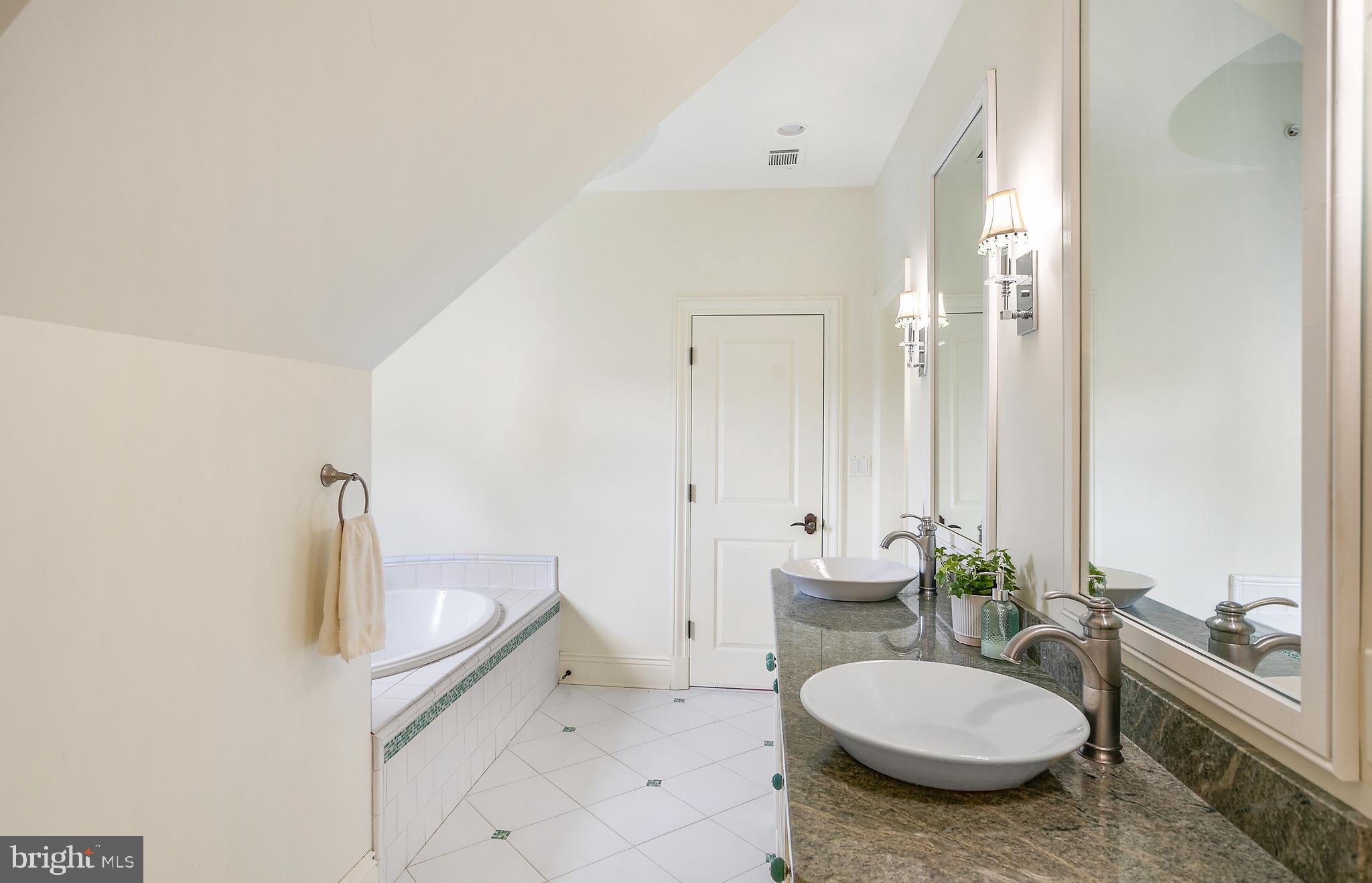 HORIZON HILL - Residential