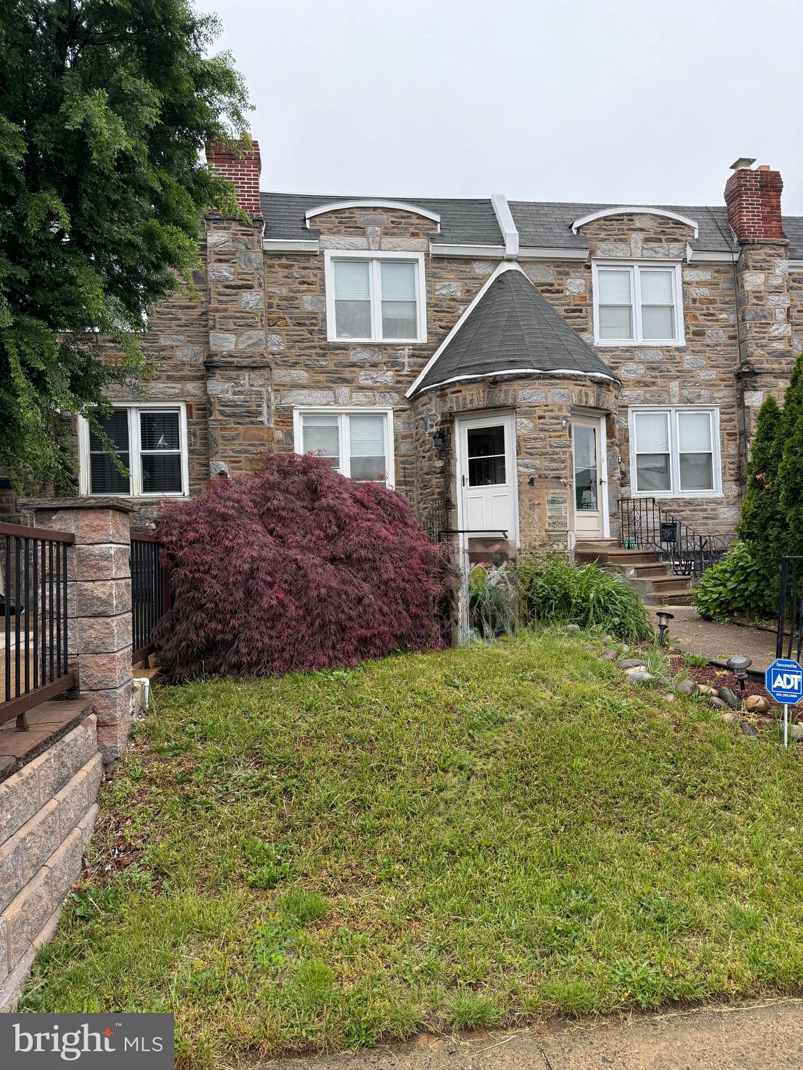 OXFORD CIRCLE - Residential