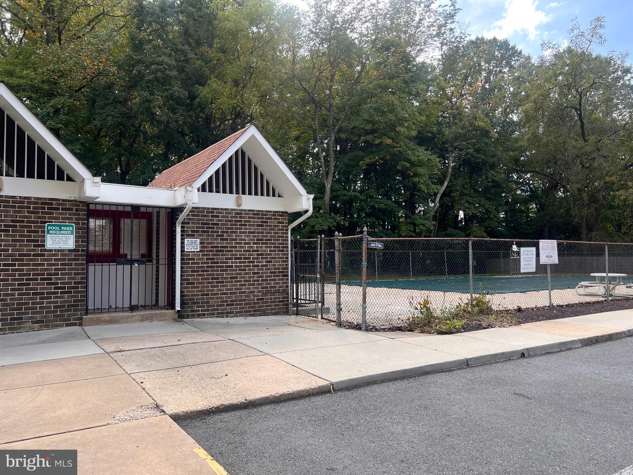 WESTCHESTER WEST - Residential