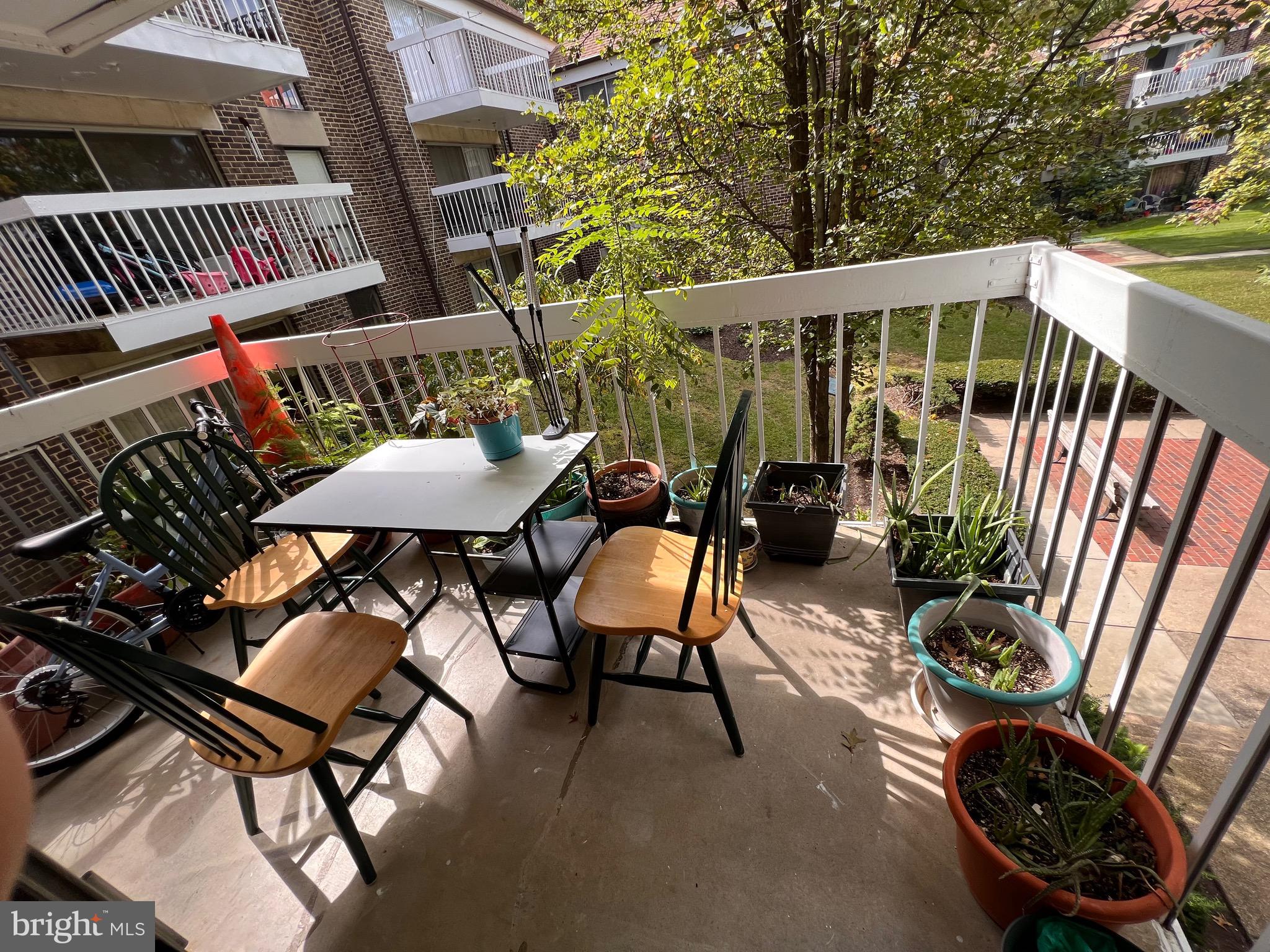 WESTCHESTER WEST - Residential