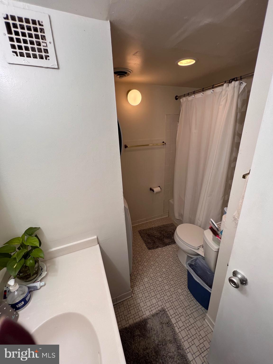 WESTCHESTER WEST - Residential