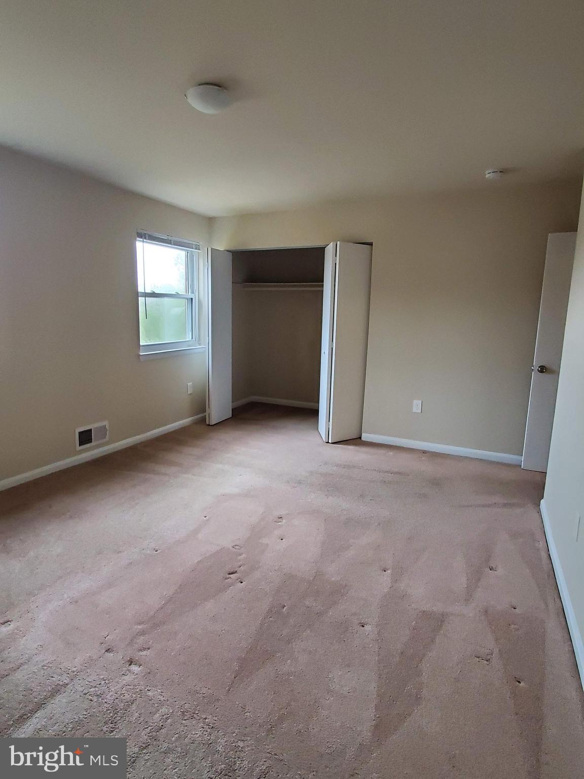 MONIKA COURTS - Residential Lease