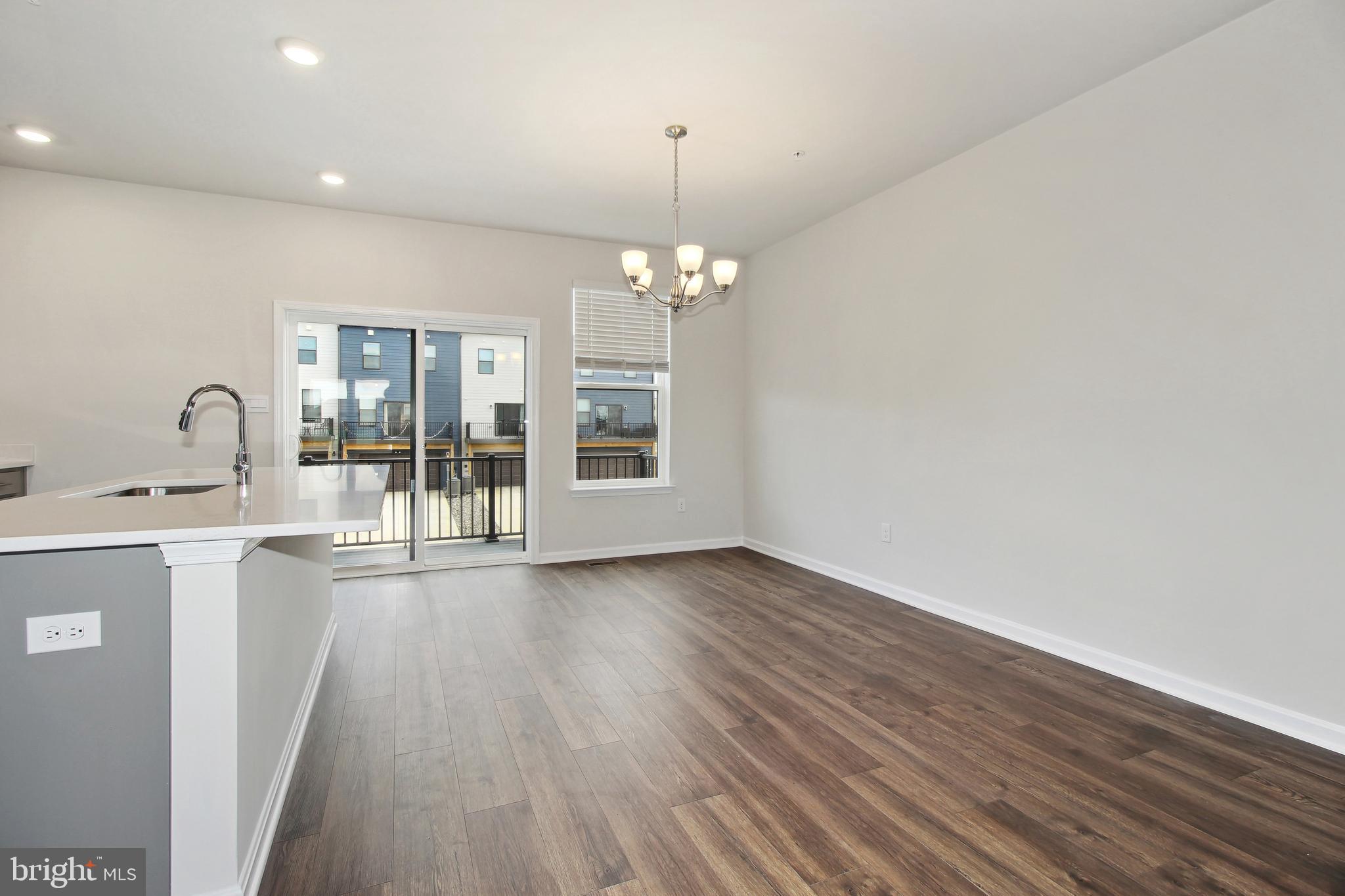 RENN QUARTER - Residential Lease