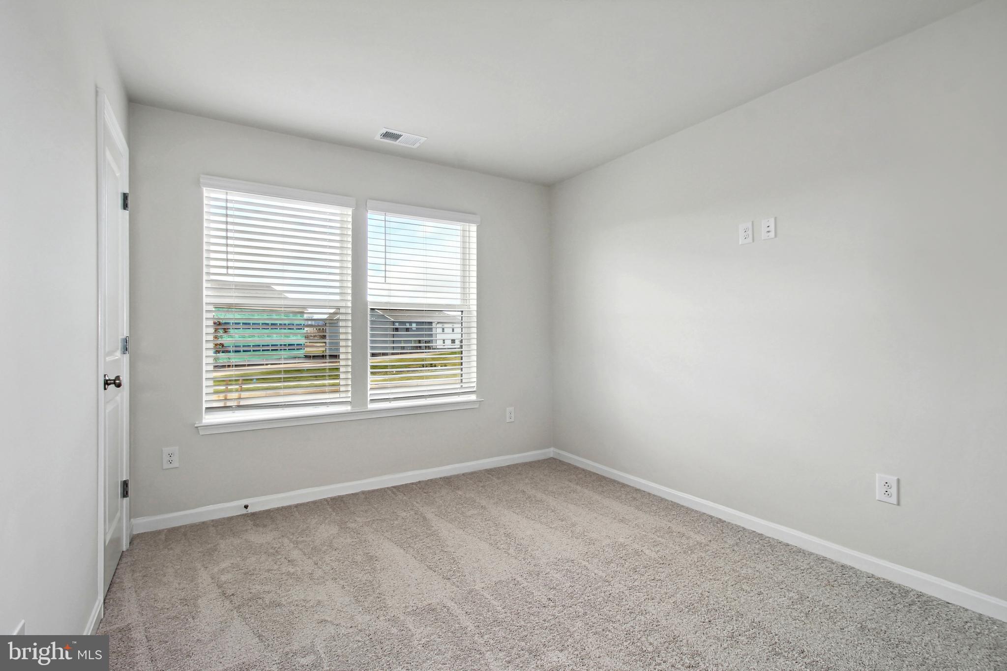 RENN QUARTER - Residential Lease