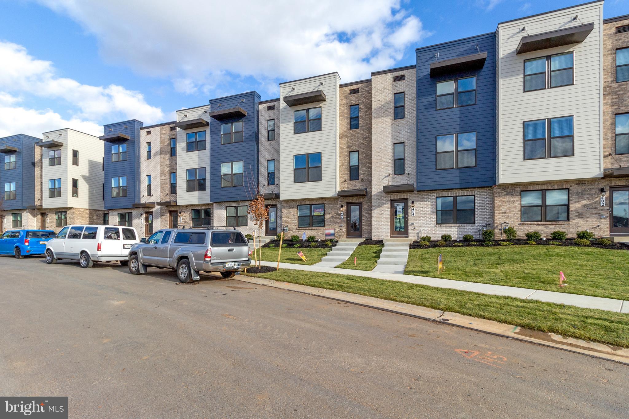 RENN QUARTER - Residential Lease