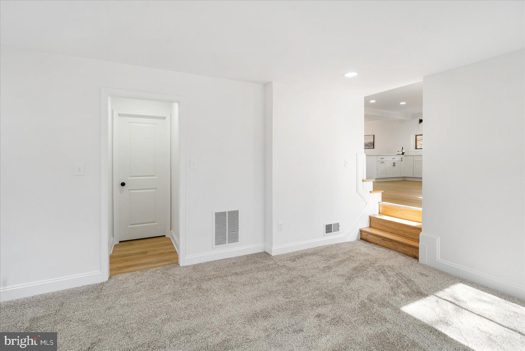 THUNDER HILL - Residential