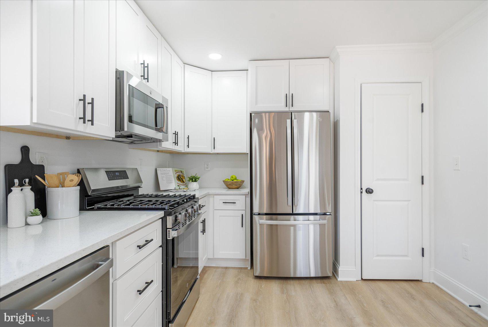 THUNDER HILL - Residential